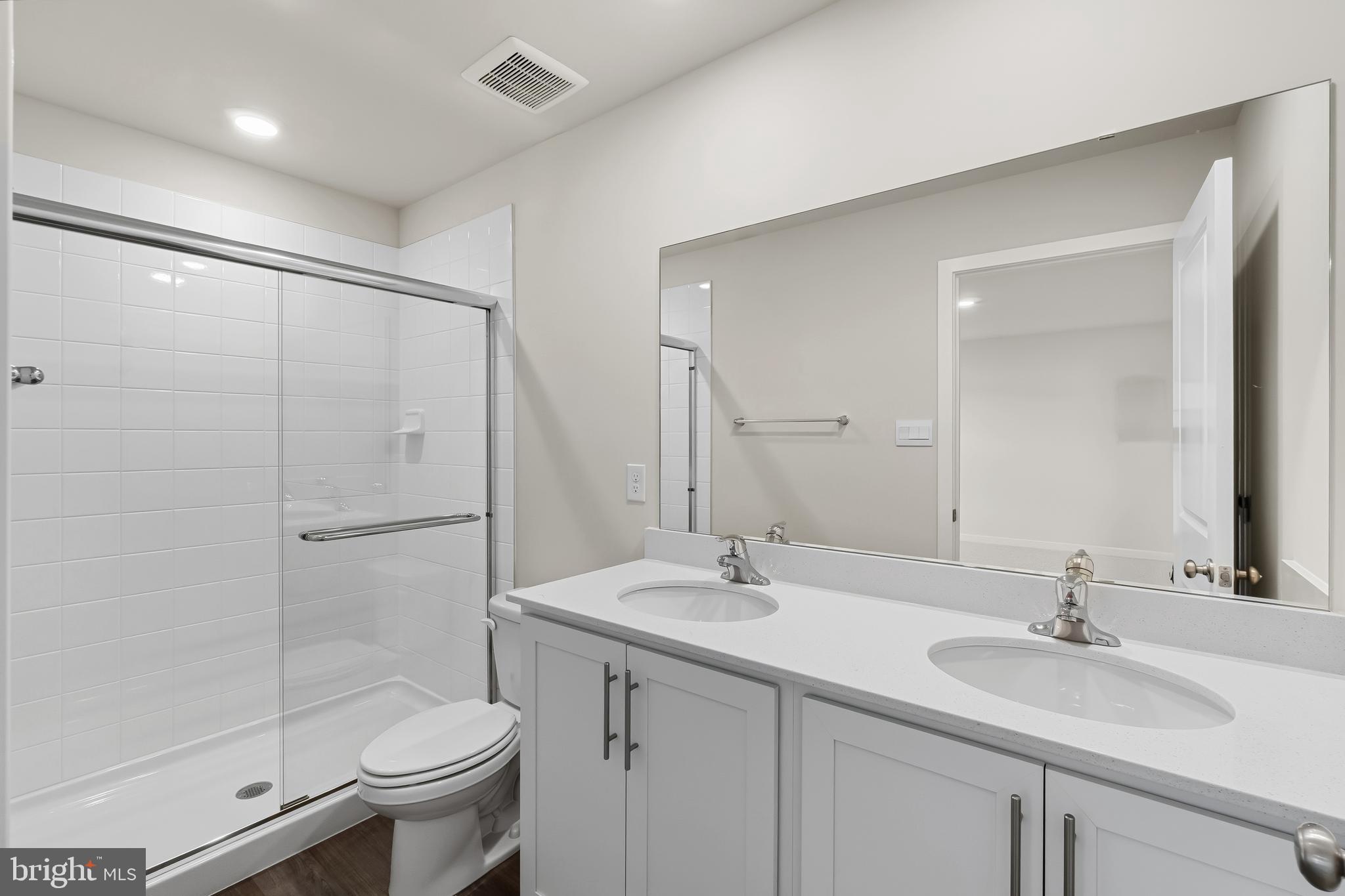 PINEGROVE - Residential