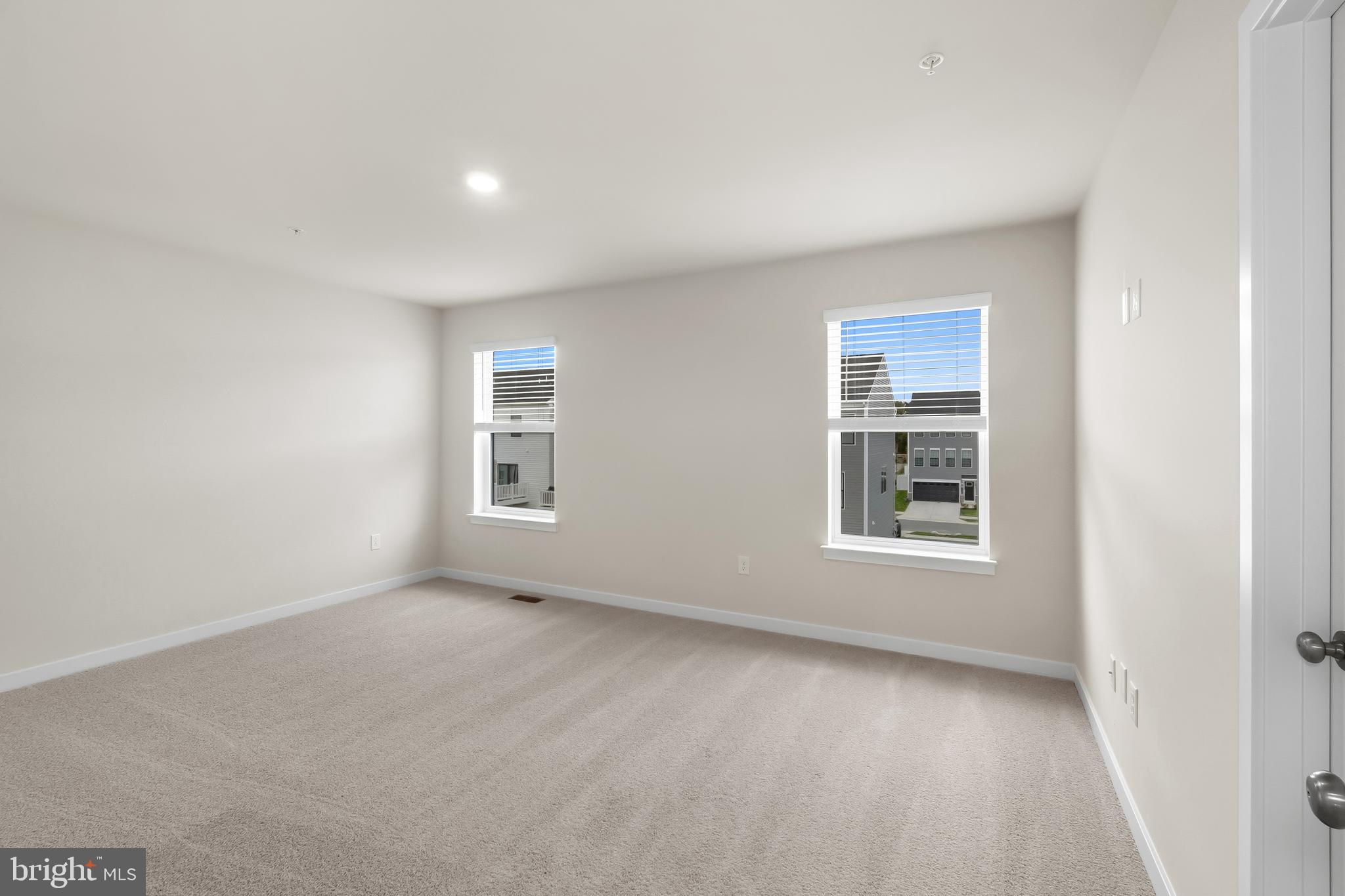 PINEGROVE - Residential