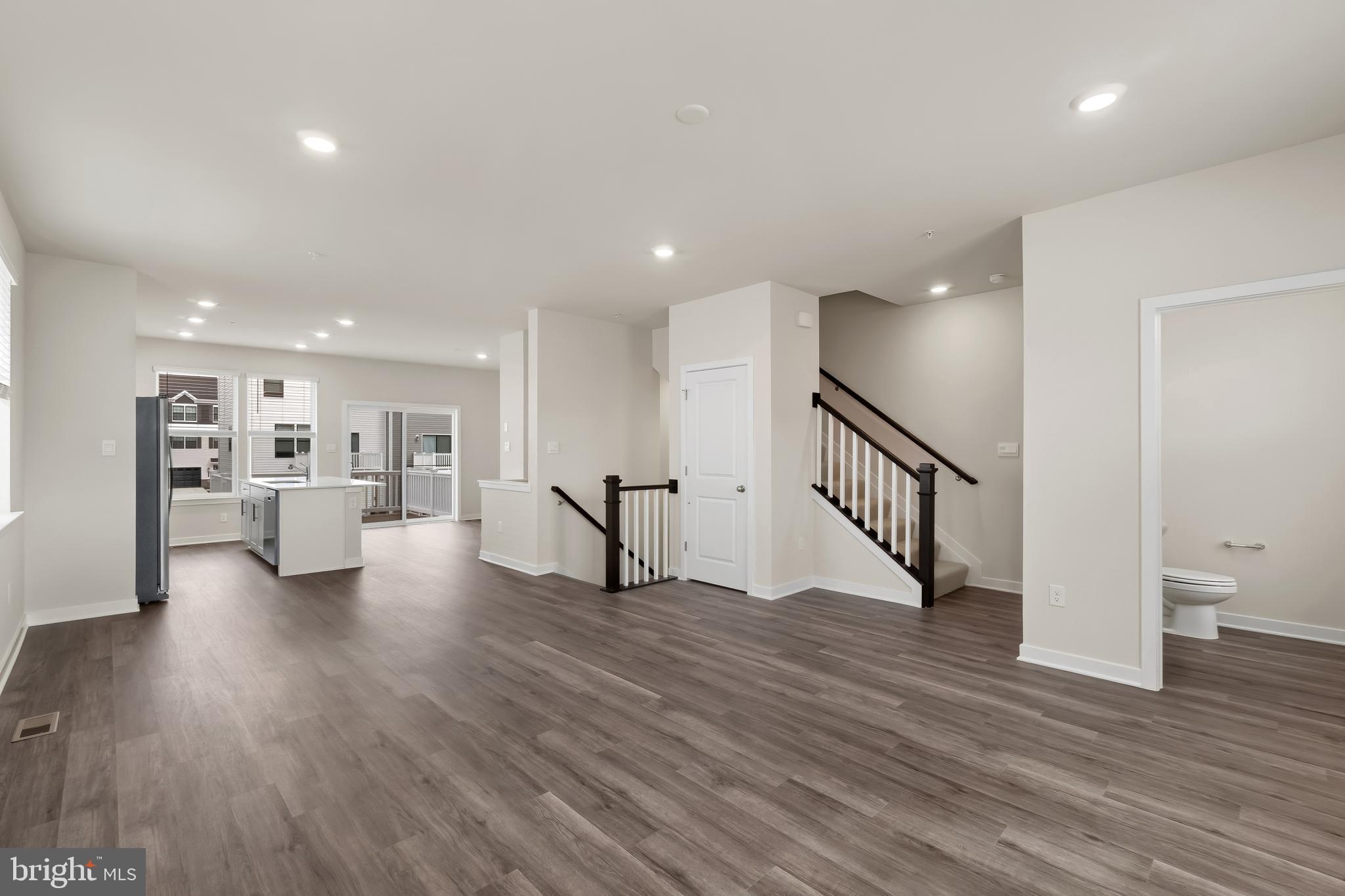 PINEGROVE - Residential