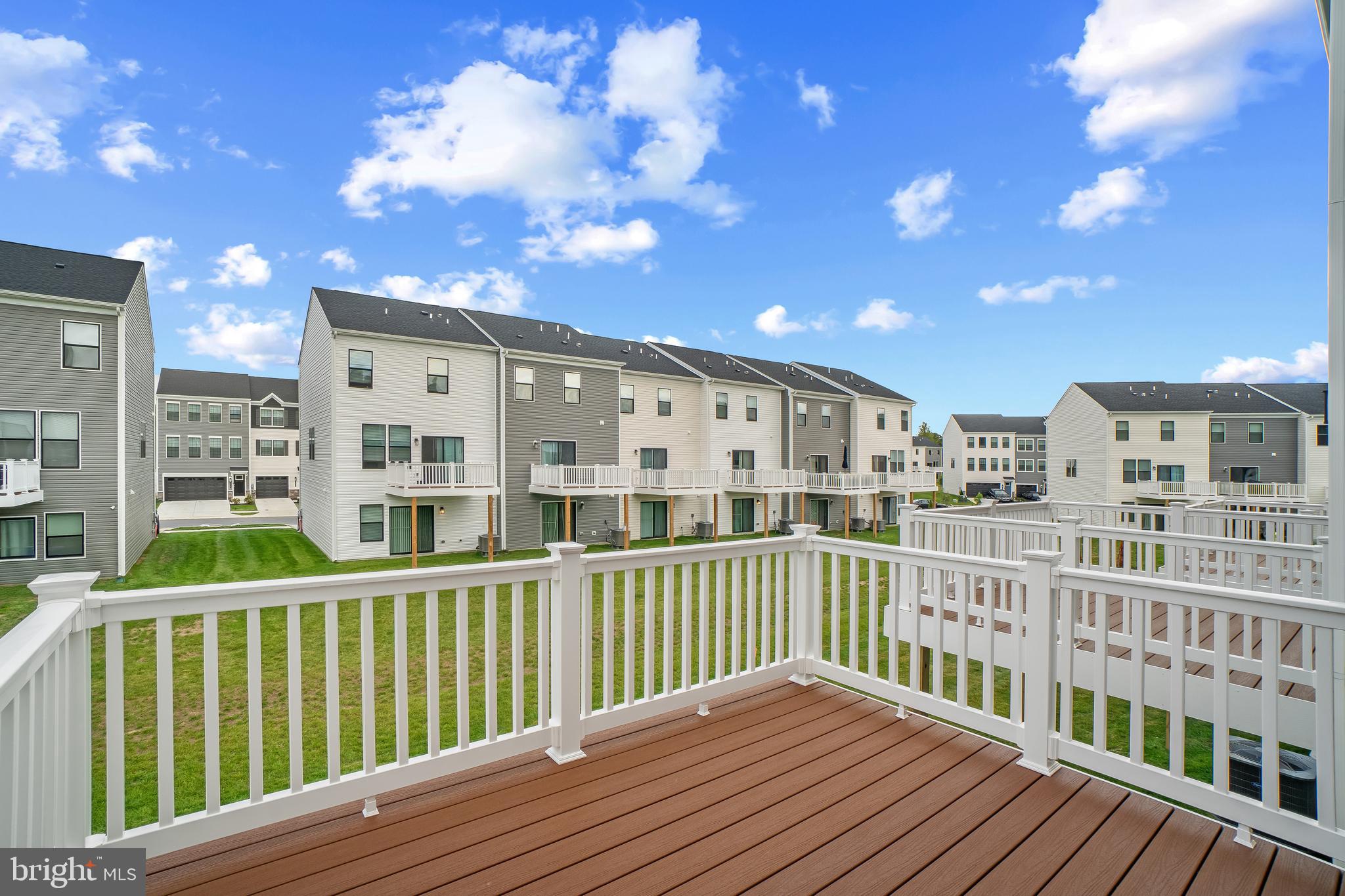 PINEGROVE - Residential