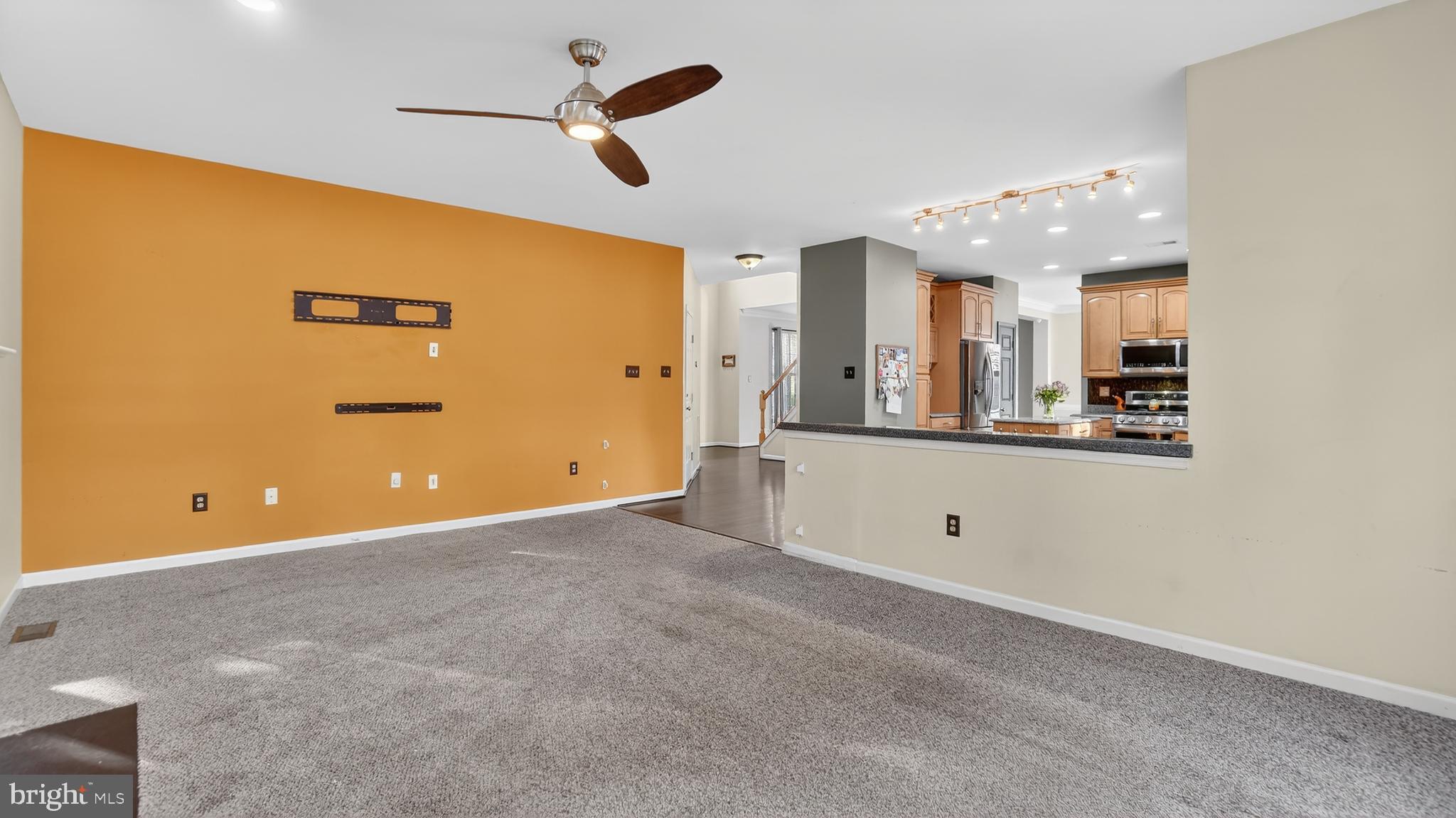 CHAPMAN FARM - Residential