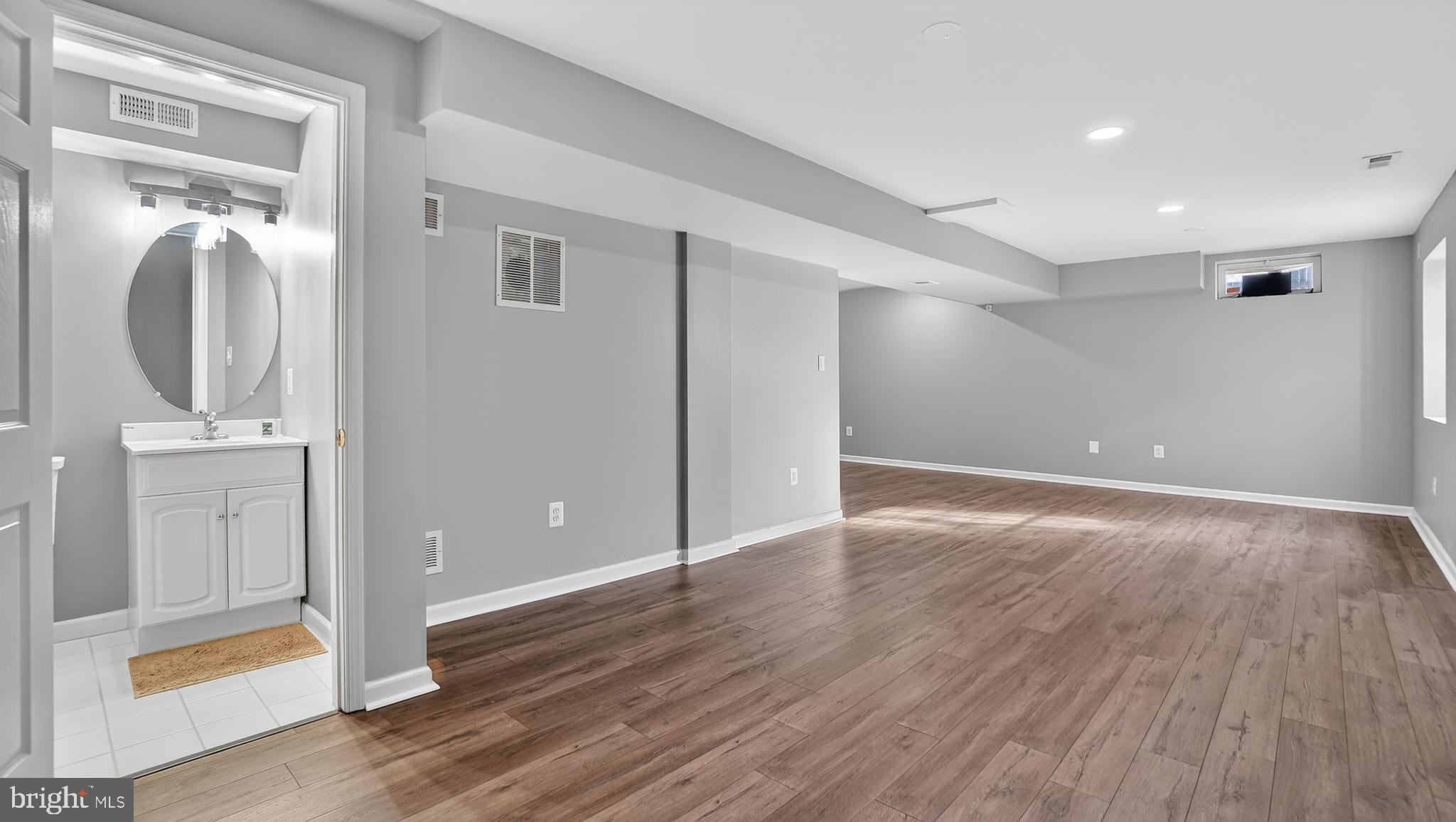 CHAPMAN FARM - Residential