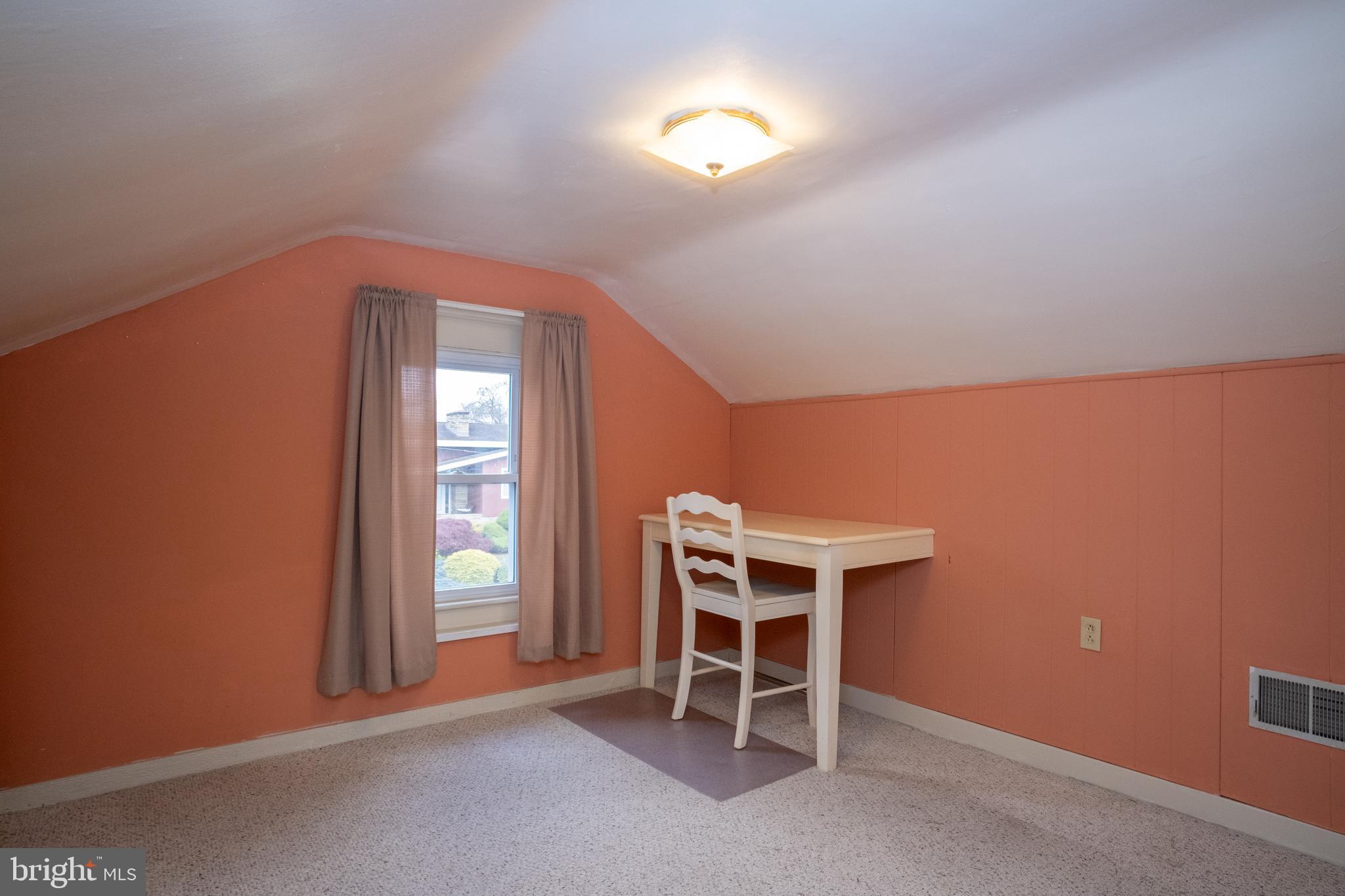 JOHNSON HEIGHTS - Residential