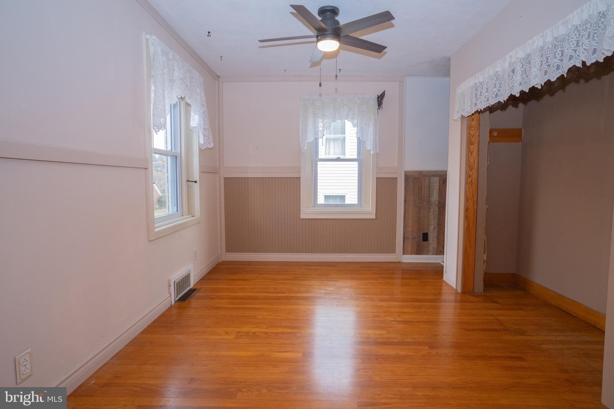 JOHNSON HEIGHTS - Residential