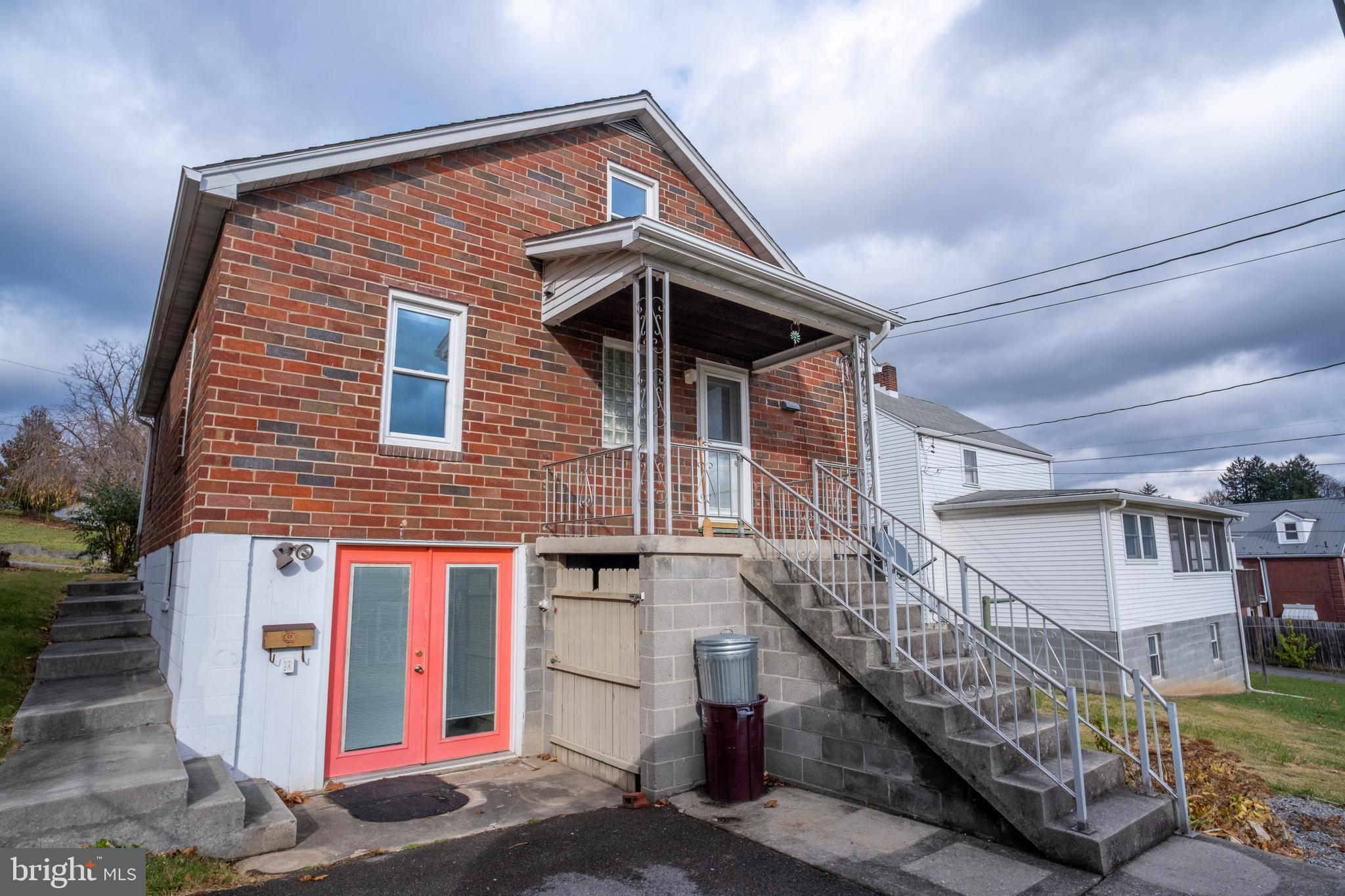 JOHNSON HEIGHTS - Residential