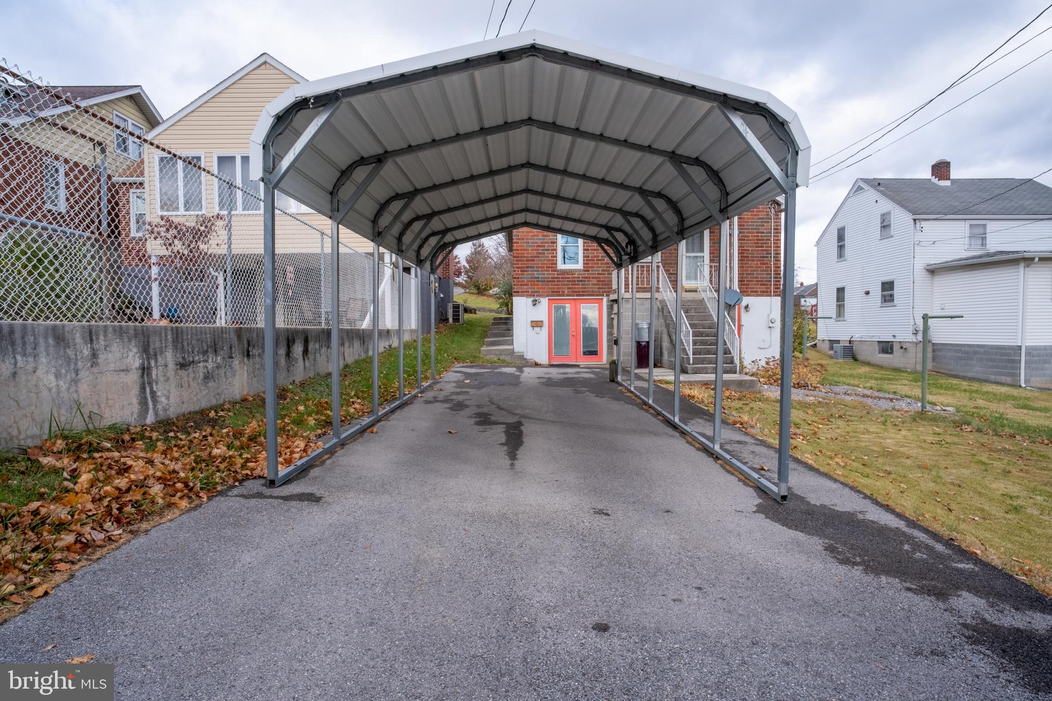 JOHNSON HEIGHTS - Residential