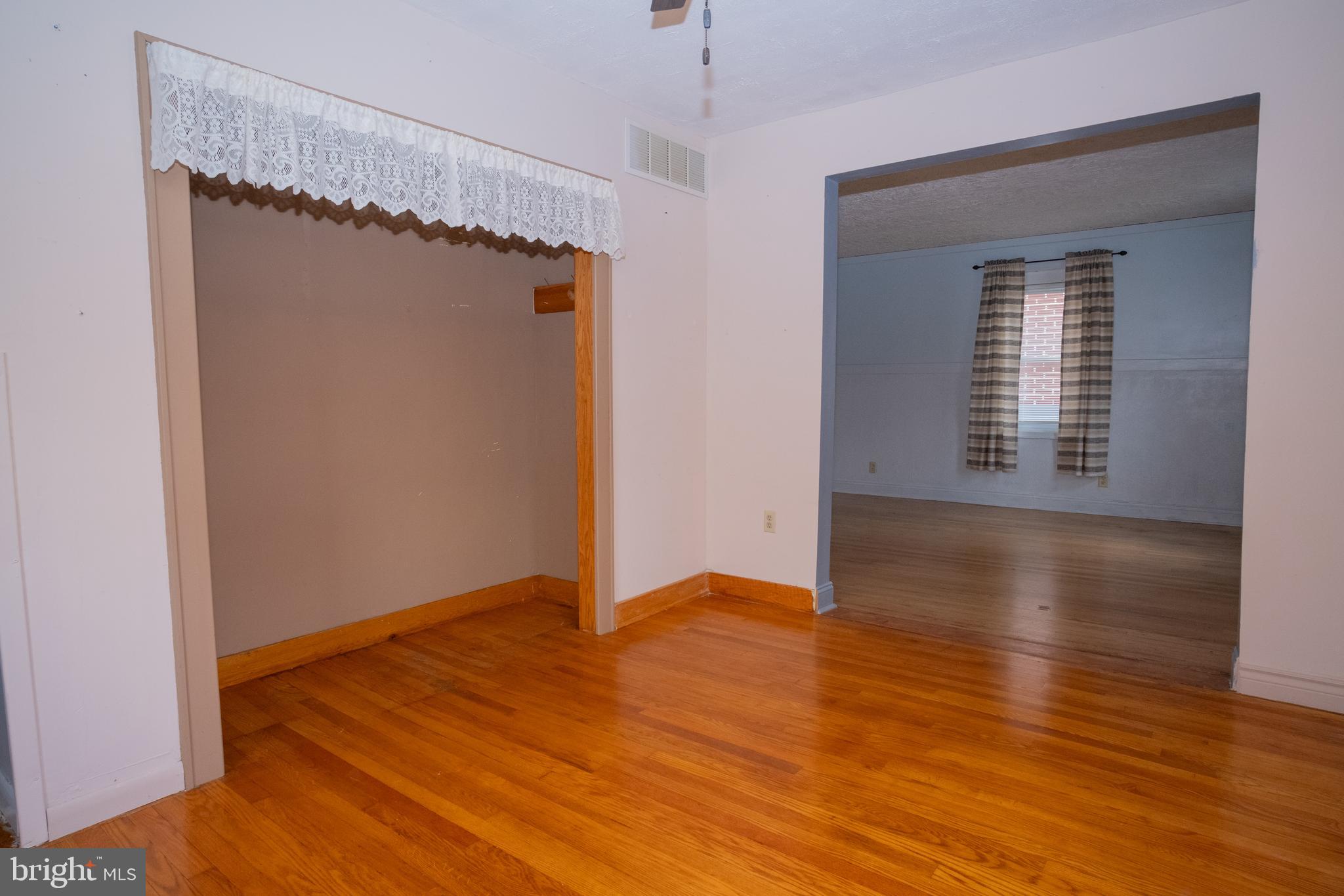 JOHNSON HEIGHTS - Residential