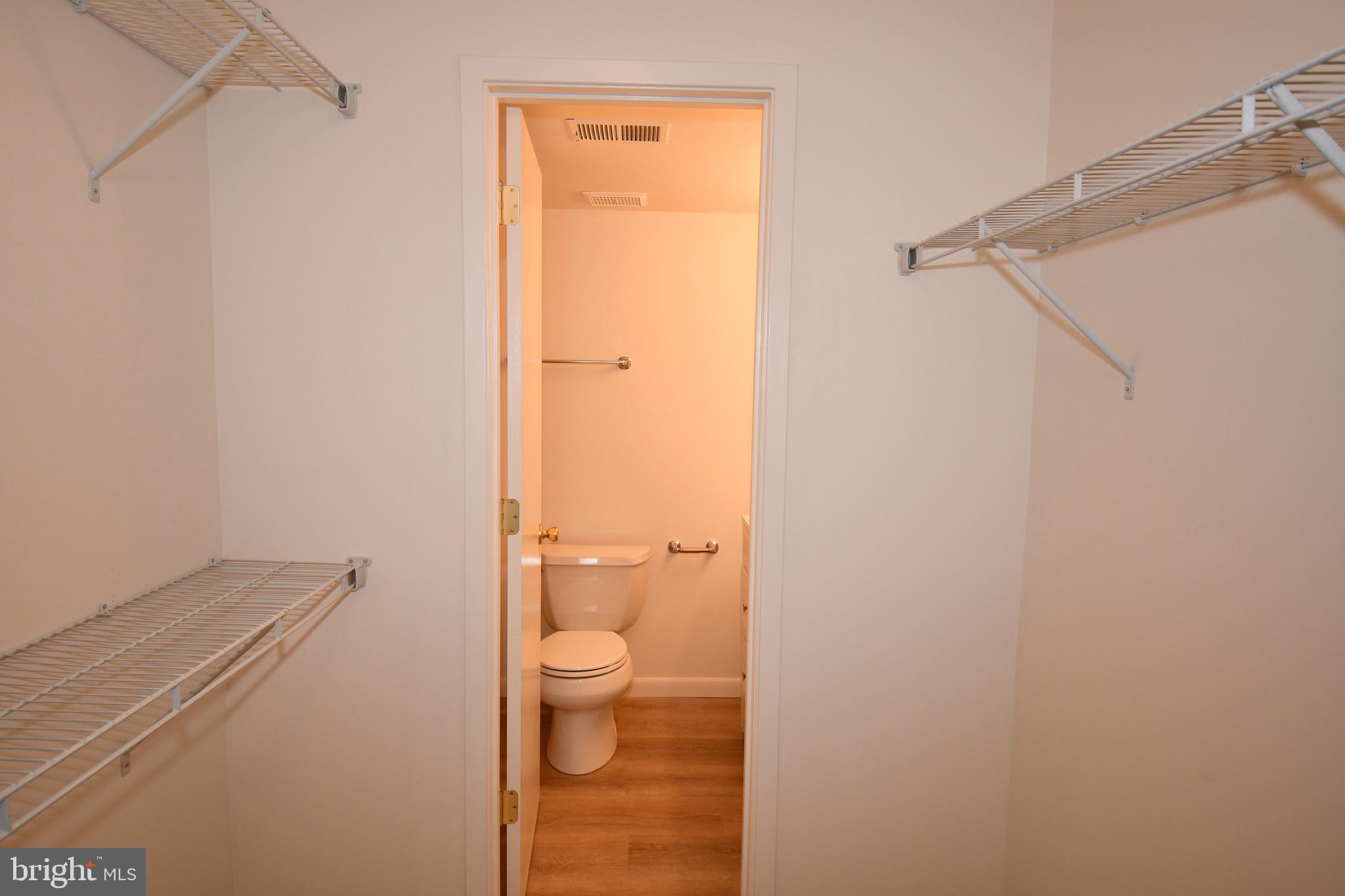 DEERING WOODS - Residential Lease