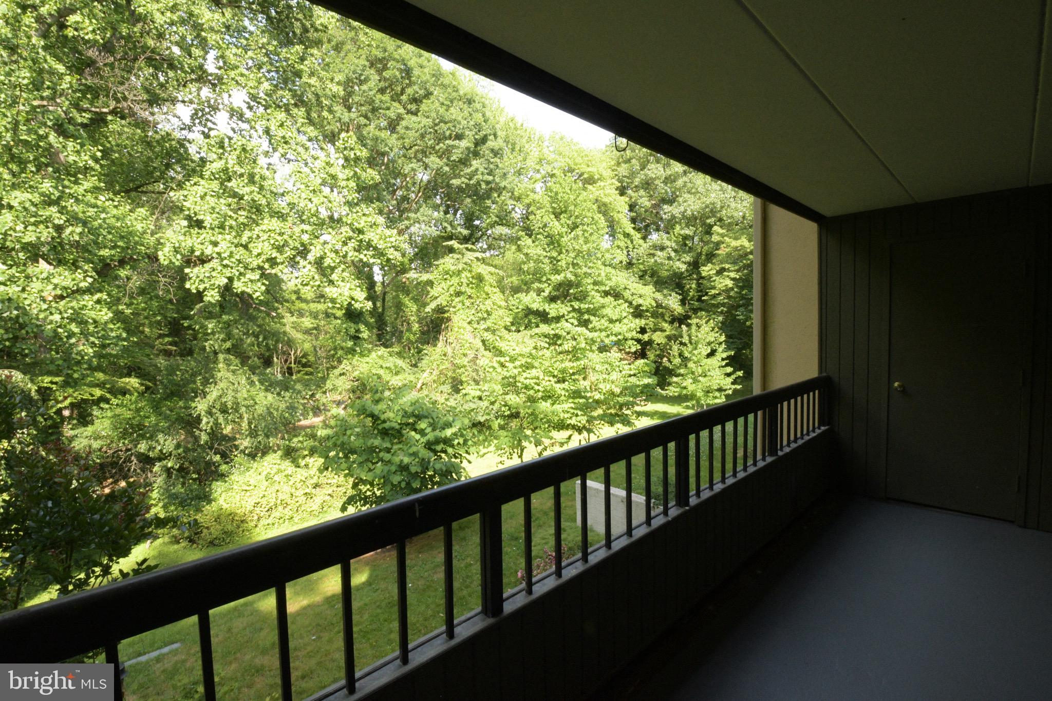 DEERING WOODS - Residential Lease