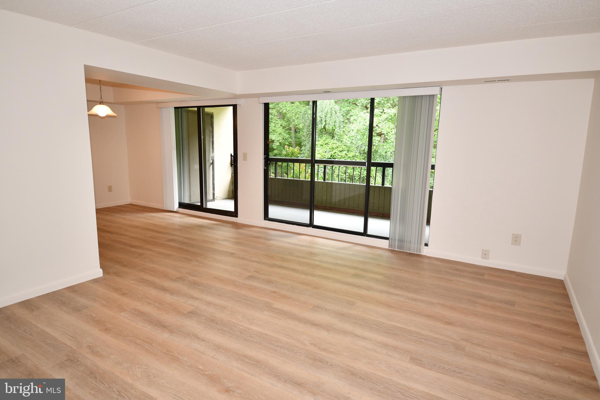 DEERING WOODS - Residential Lease