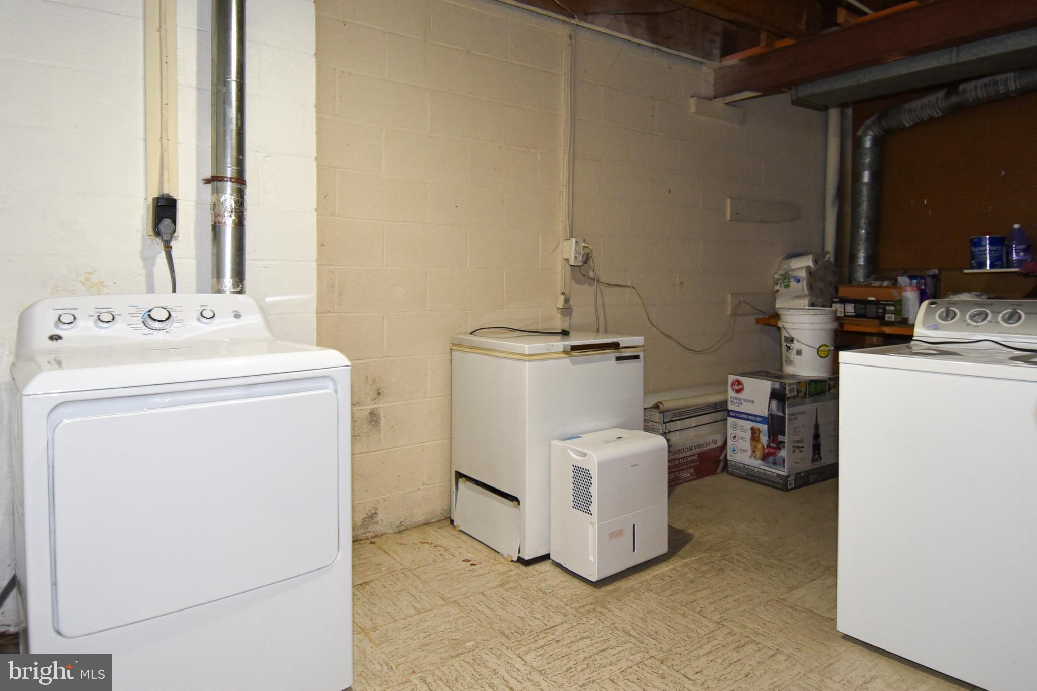 DIAMOND FARM - Residential Lease