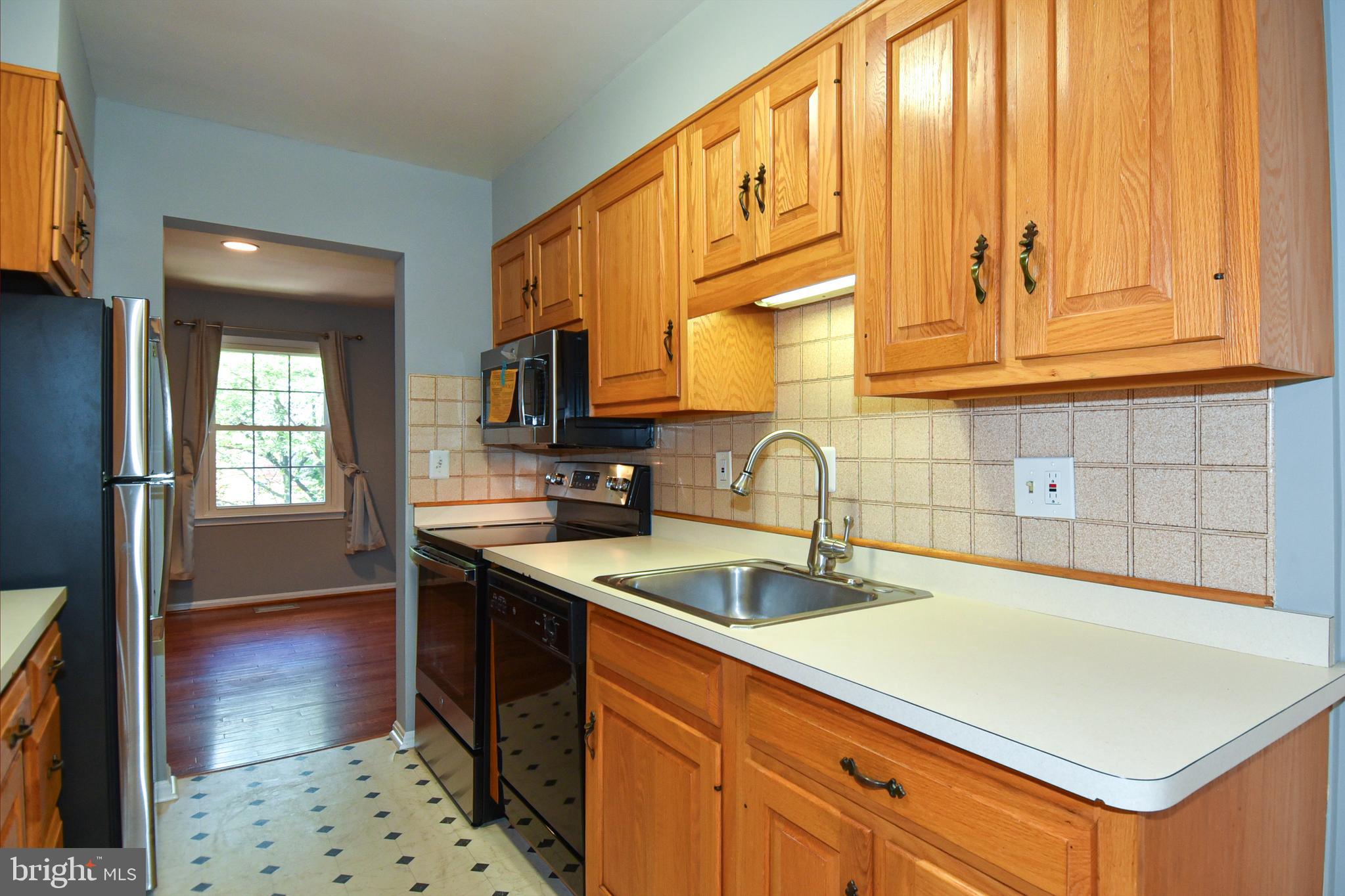 DIAMOND FARM - Residential Lease