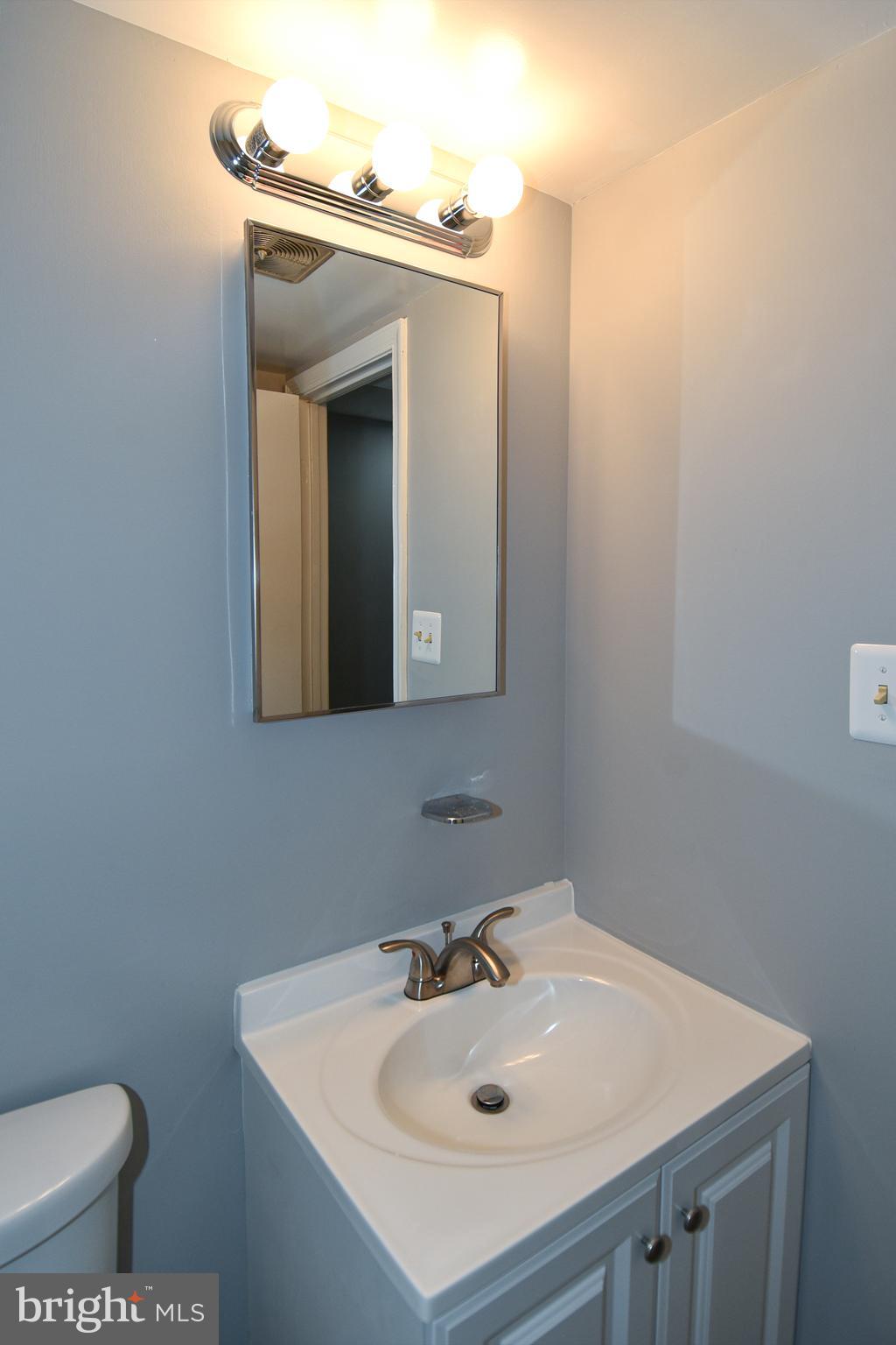 DIAMOND FARM - Residential Lease