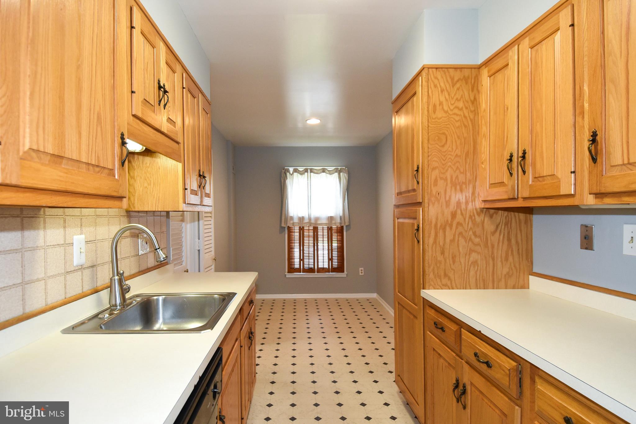 DIAMOND FARM - Residential Lease