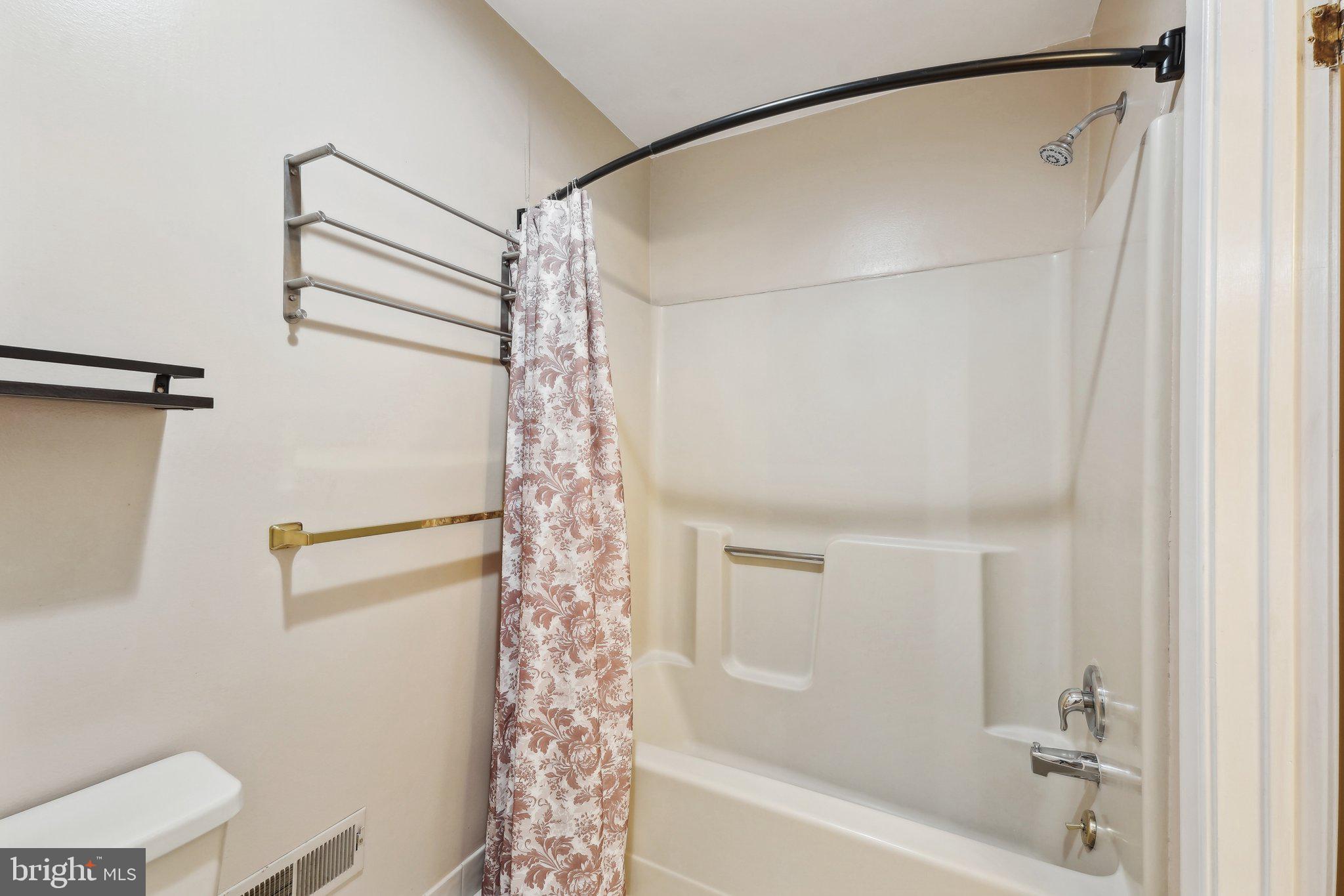 BARLEY SHEAF - Residential