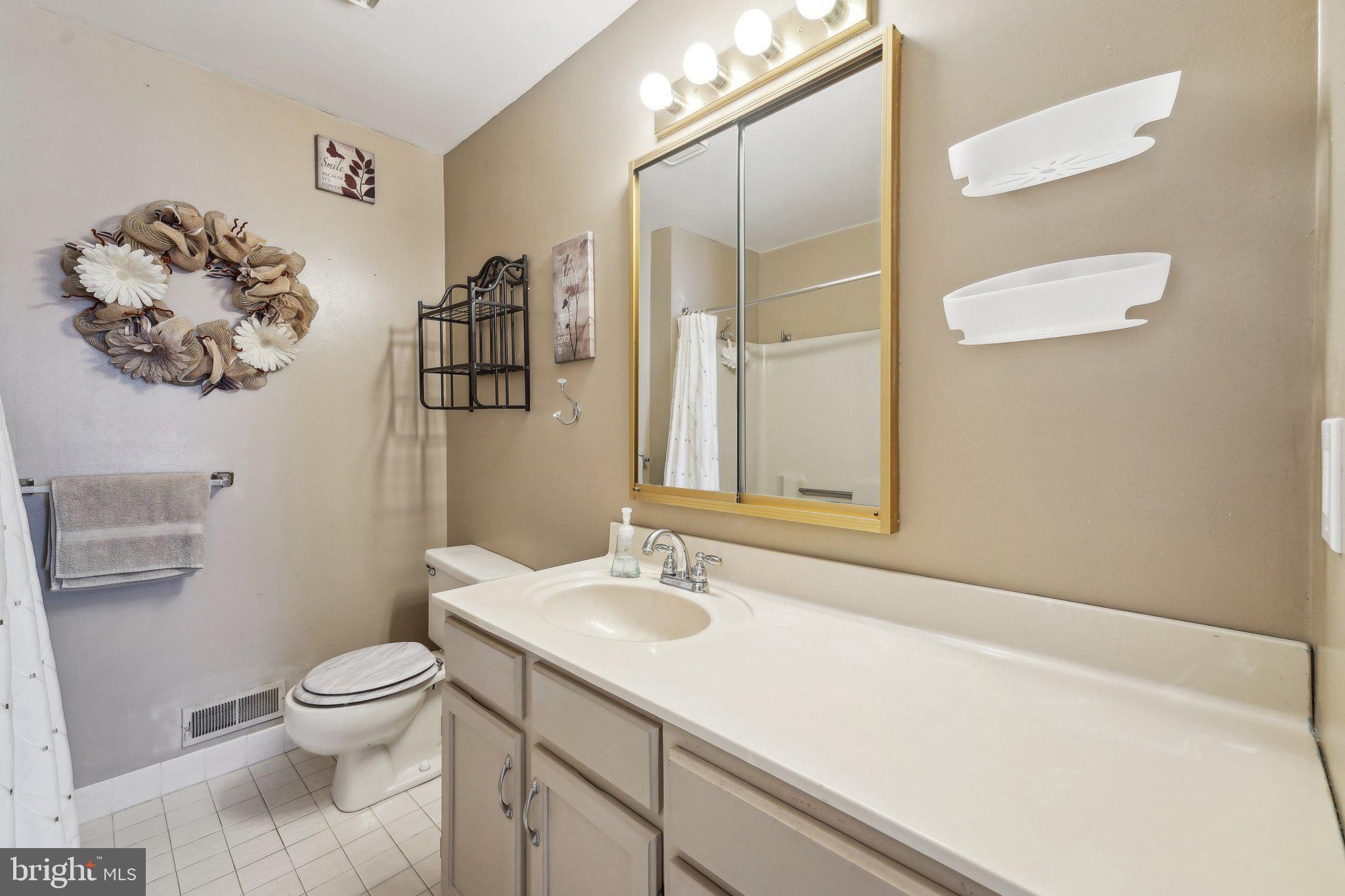 BARLEY SHEAF - Residential