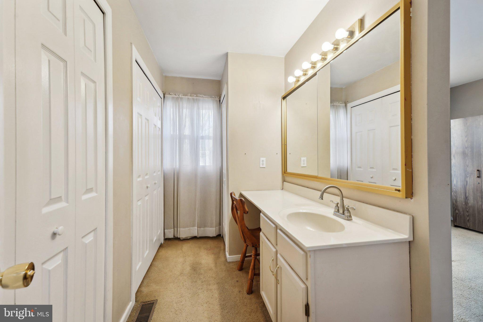 BARLEY SHEAF - Residential