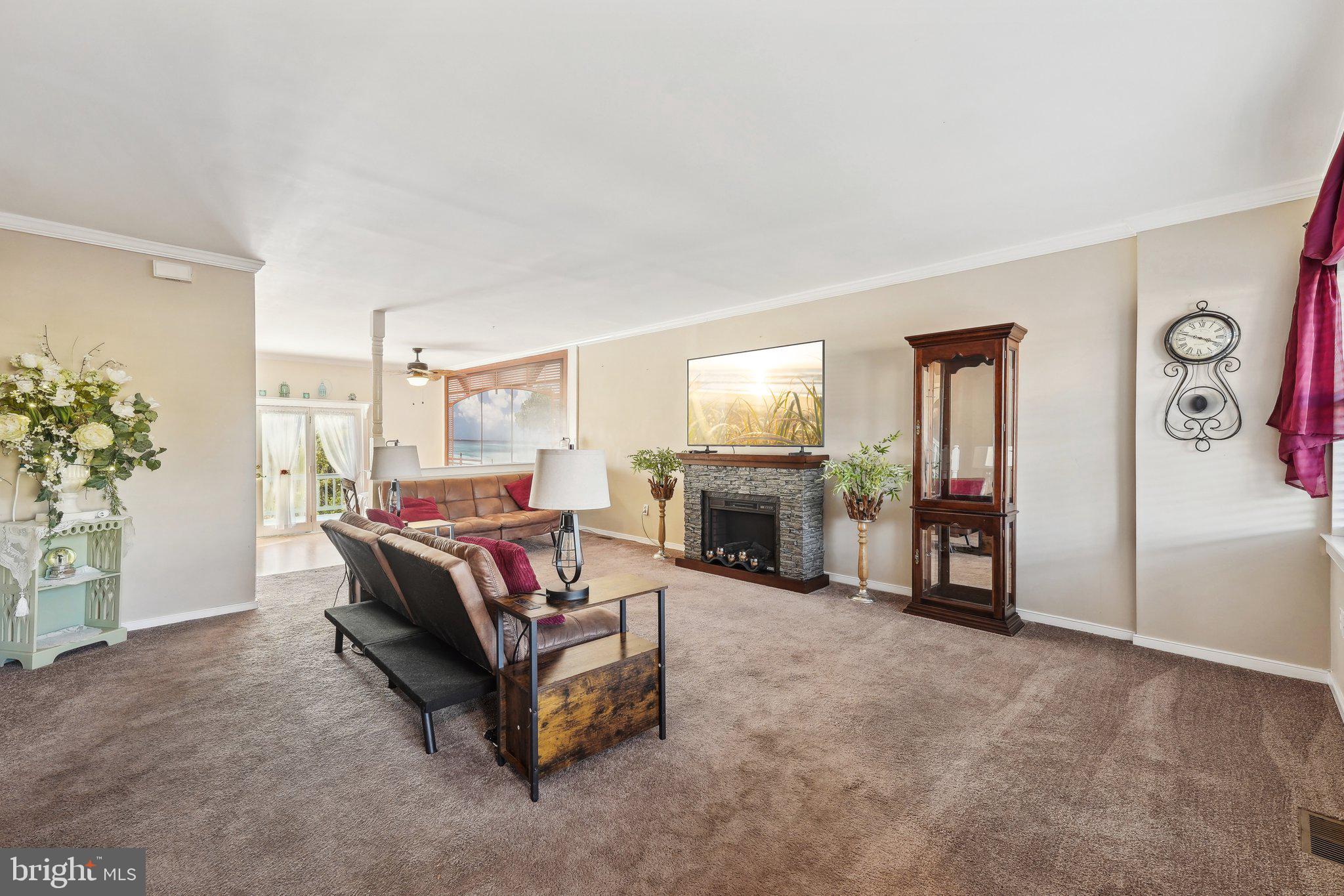 BARLEY SHEAF - Residential