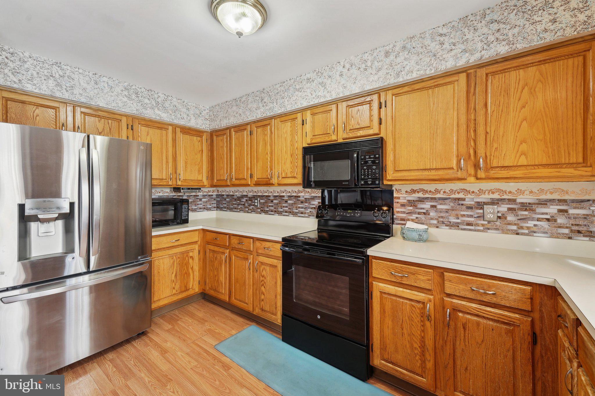 BARLEY SHEAF - Residential