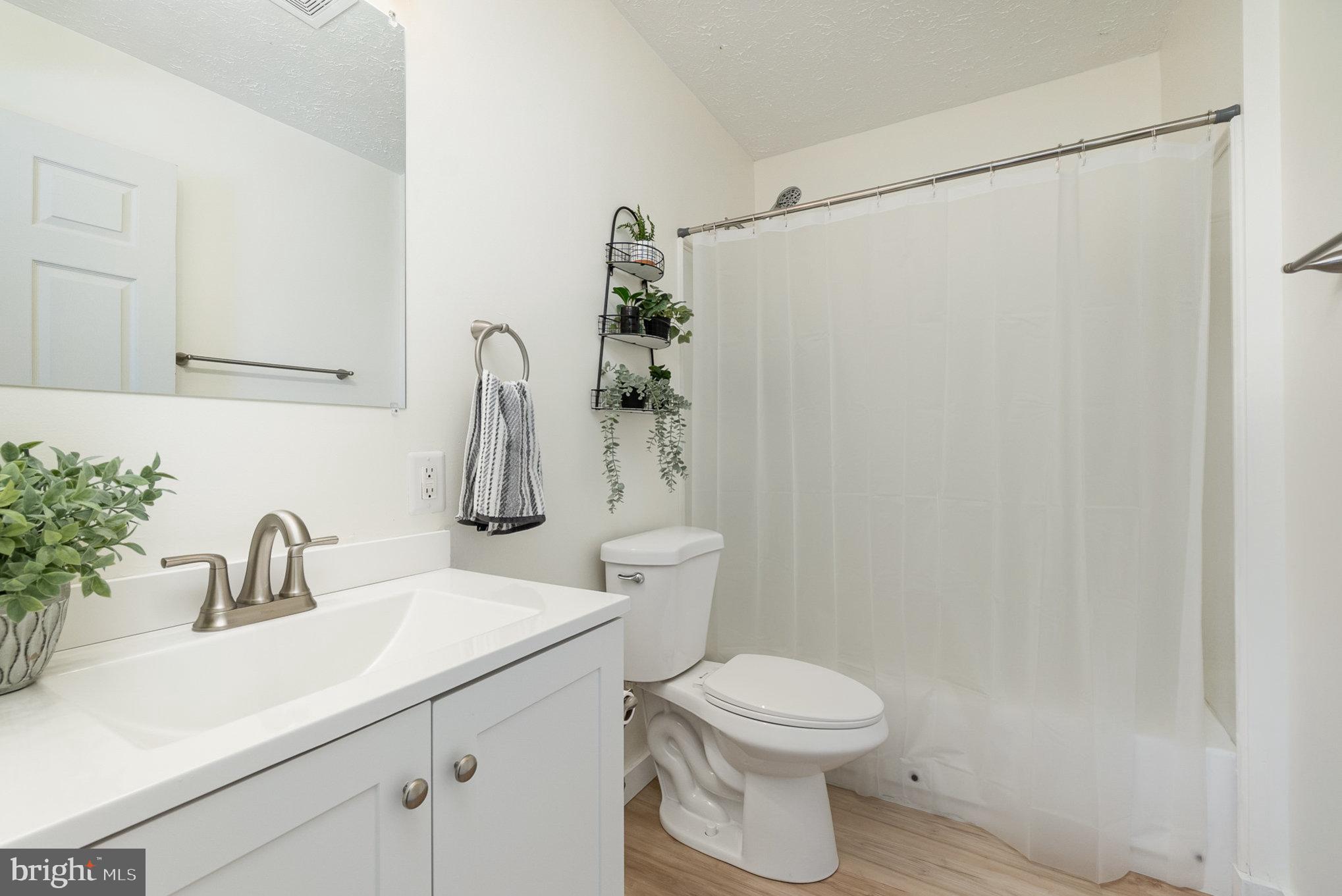 SWAN MEADOWS - Residential