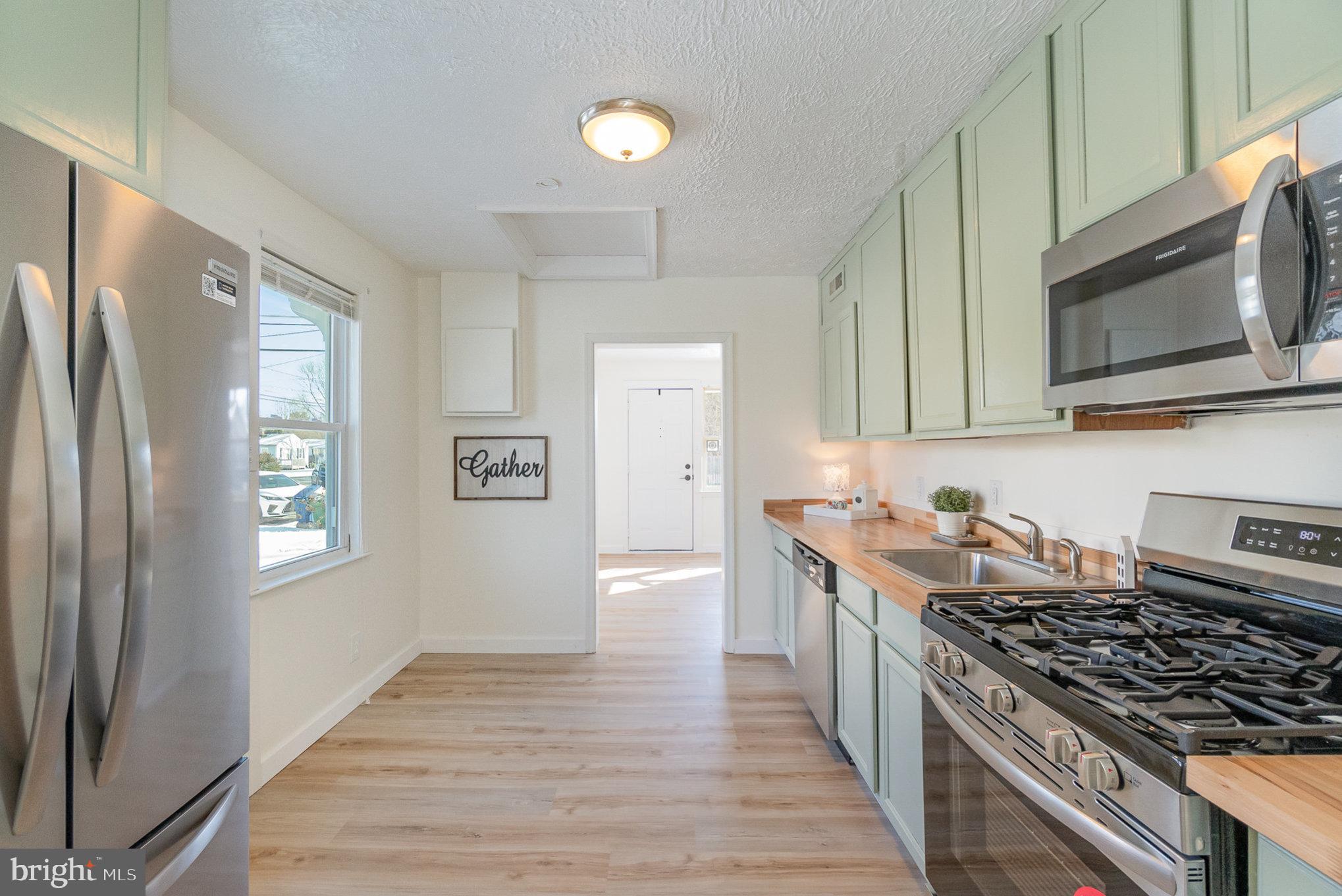 SWAN MEADOWS - Residential