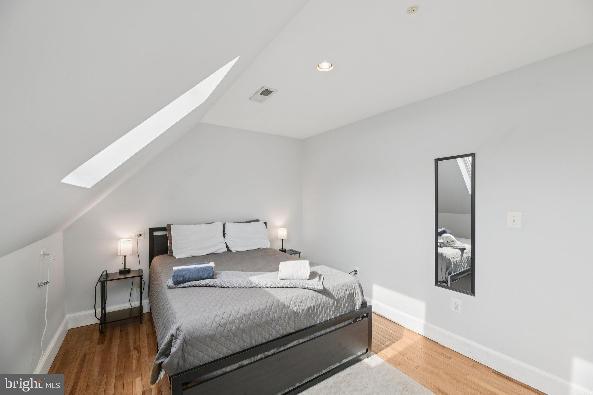 OLD TOWN ALEXANDRIA - Residential