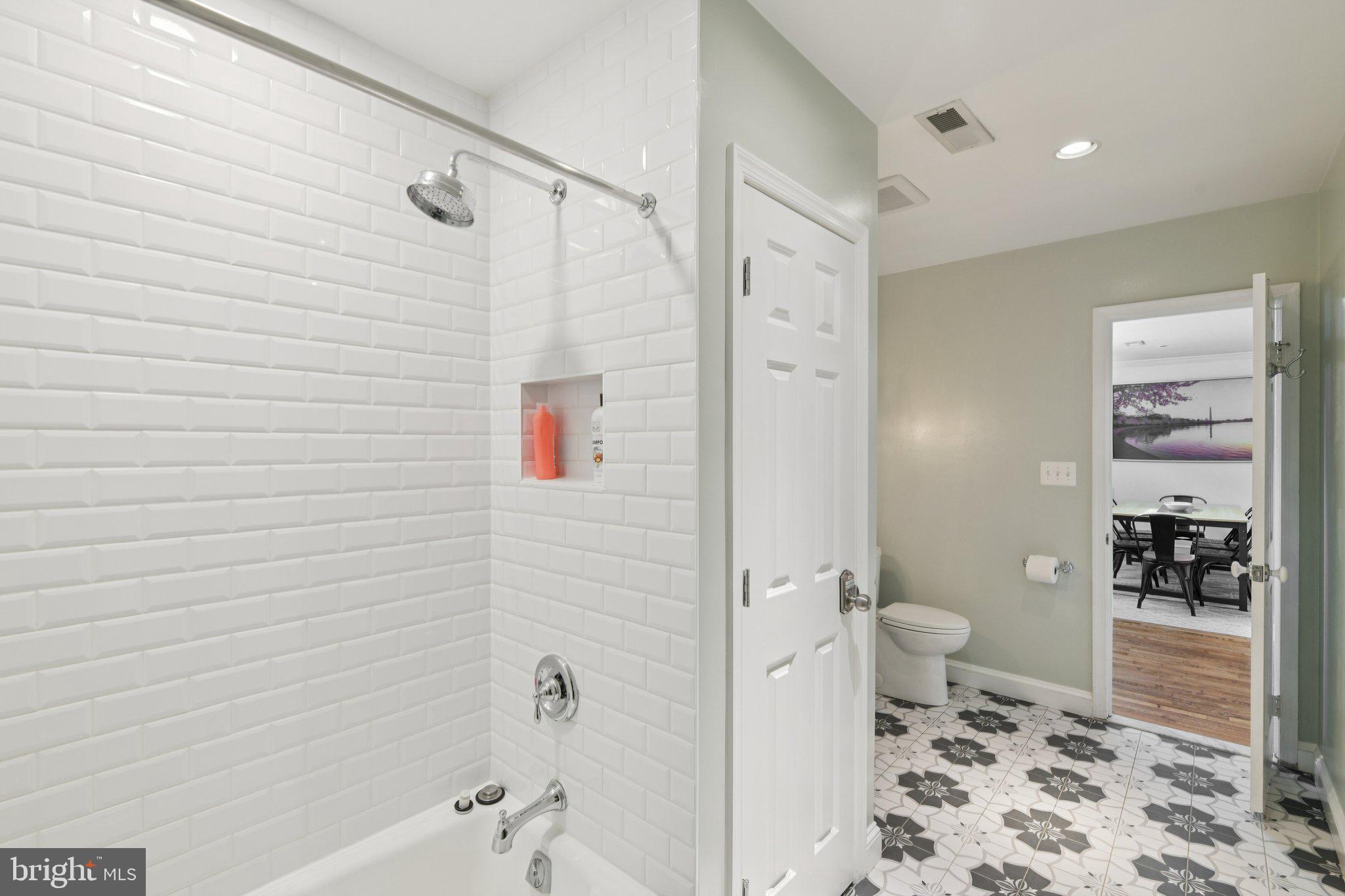 OLD TOWN ALEXANDRIA - Residential