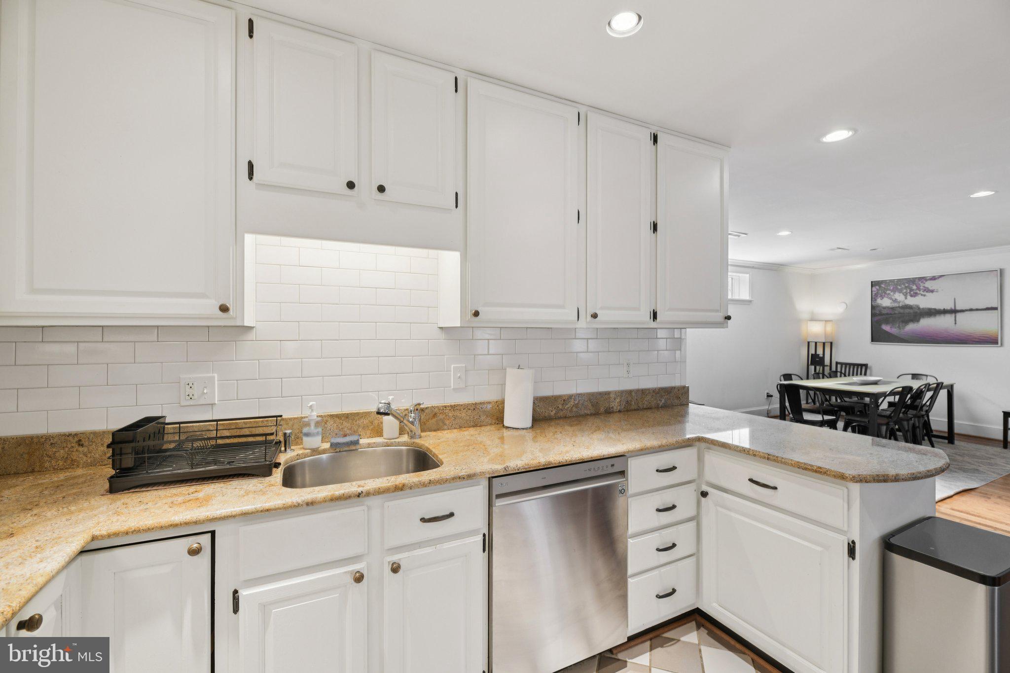 OLD TOWN ALEXANDRIA - Residential