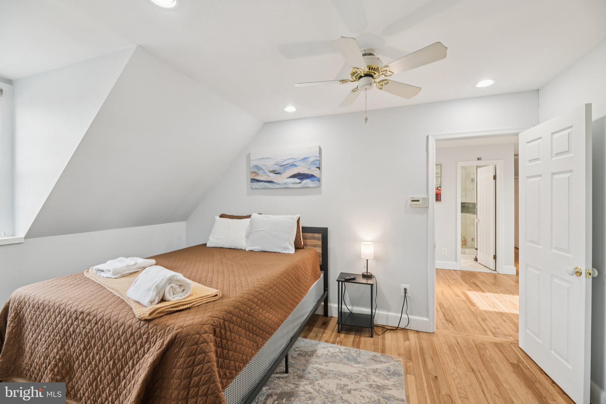 OLD TOWN ALEXANDRIA - Residential