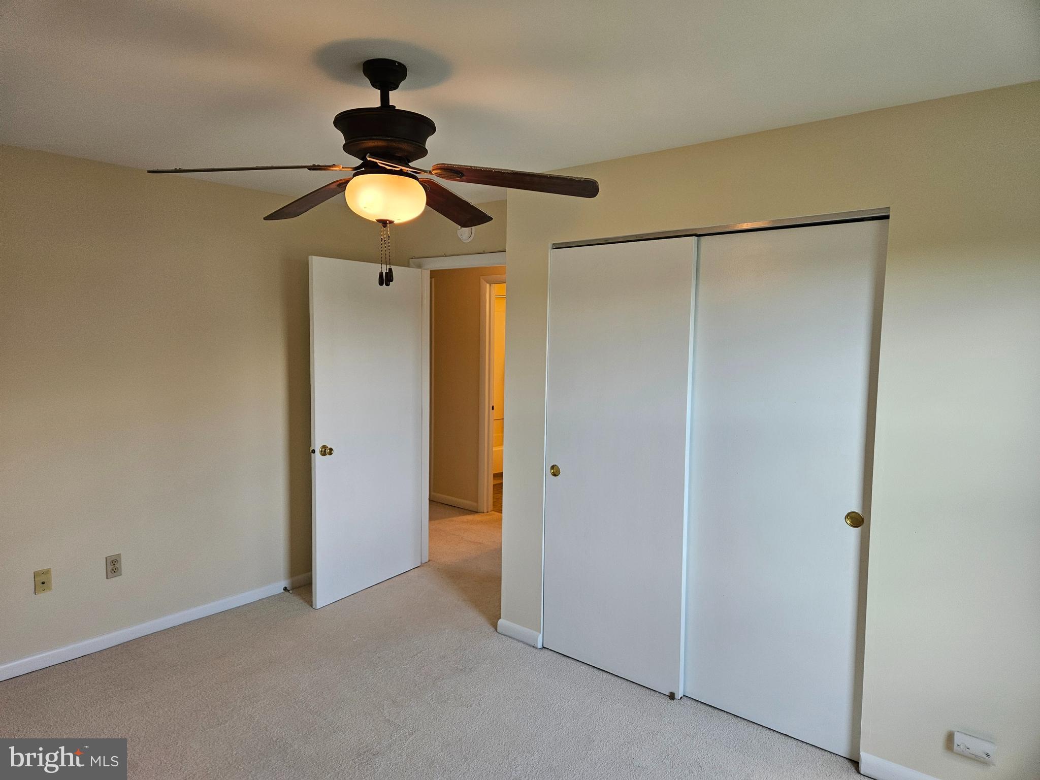 WALNUT COURT CONDO - Residential Lease