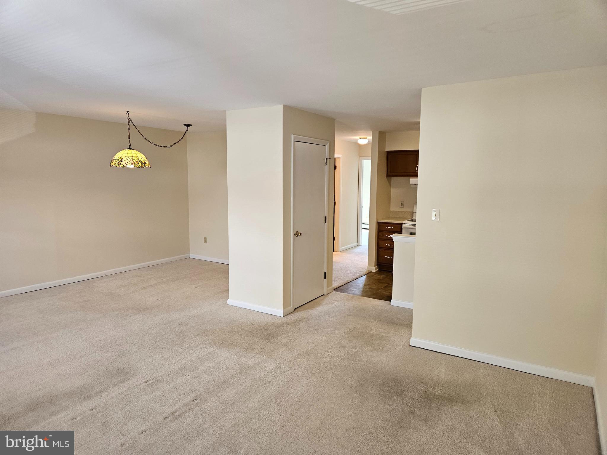 WALNUT COURT CONDO - Residential Lease