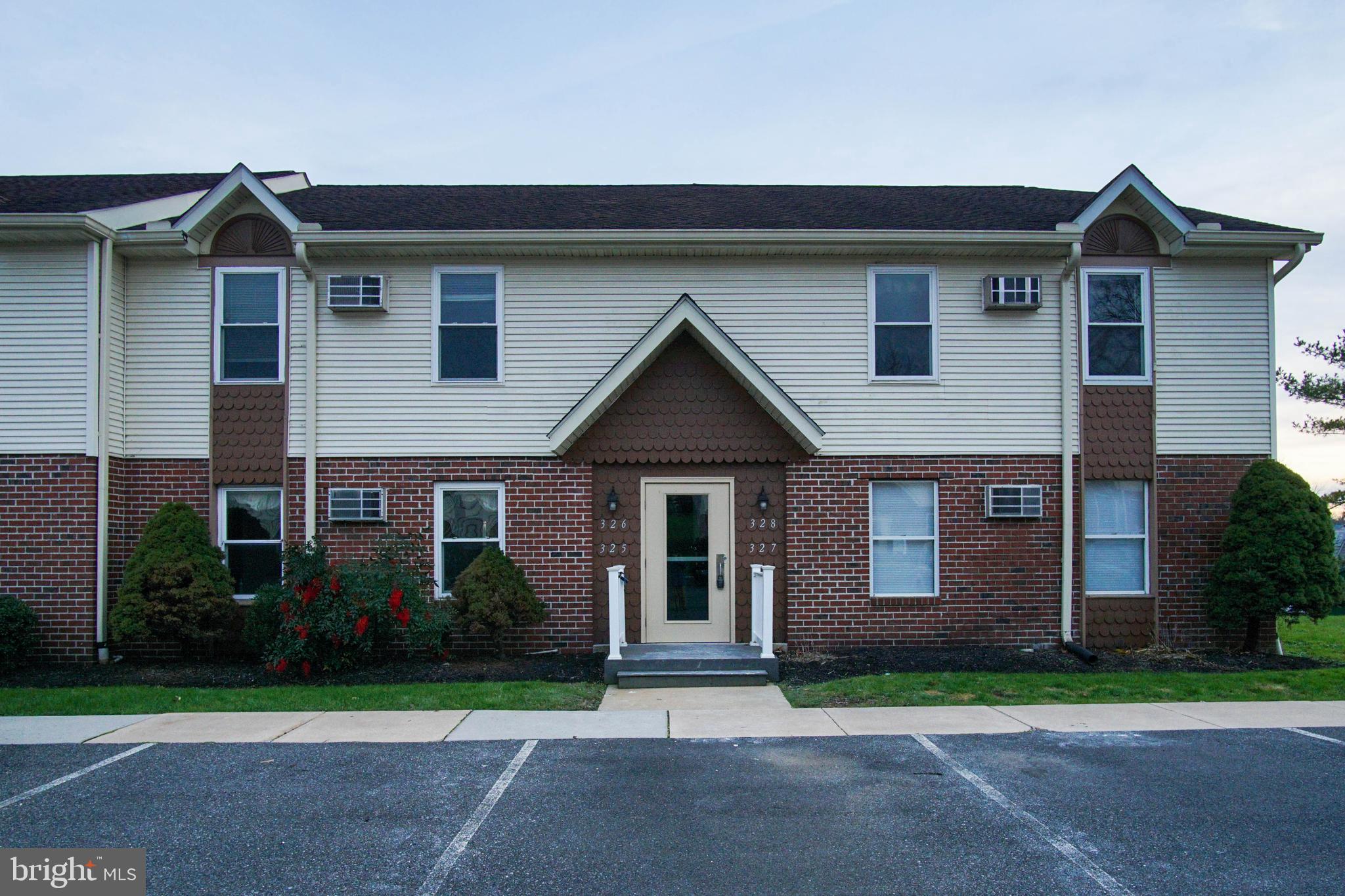 WALNUT COURT CONDO - Residential Lease