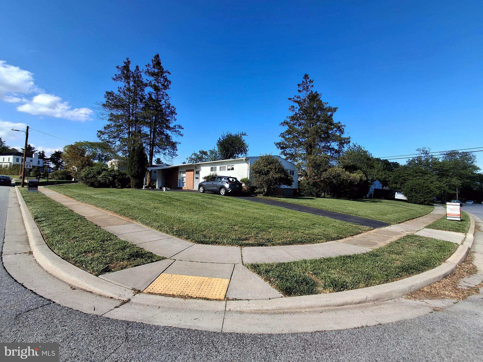 SUMMIT PARK - Residential