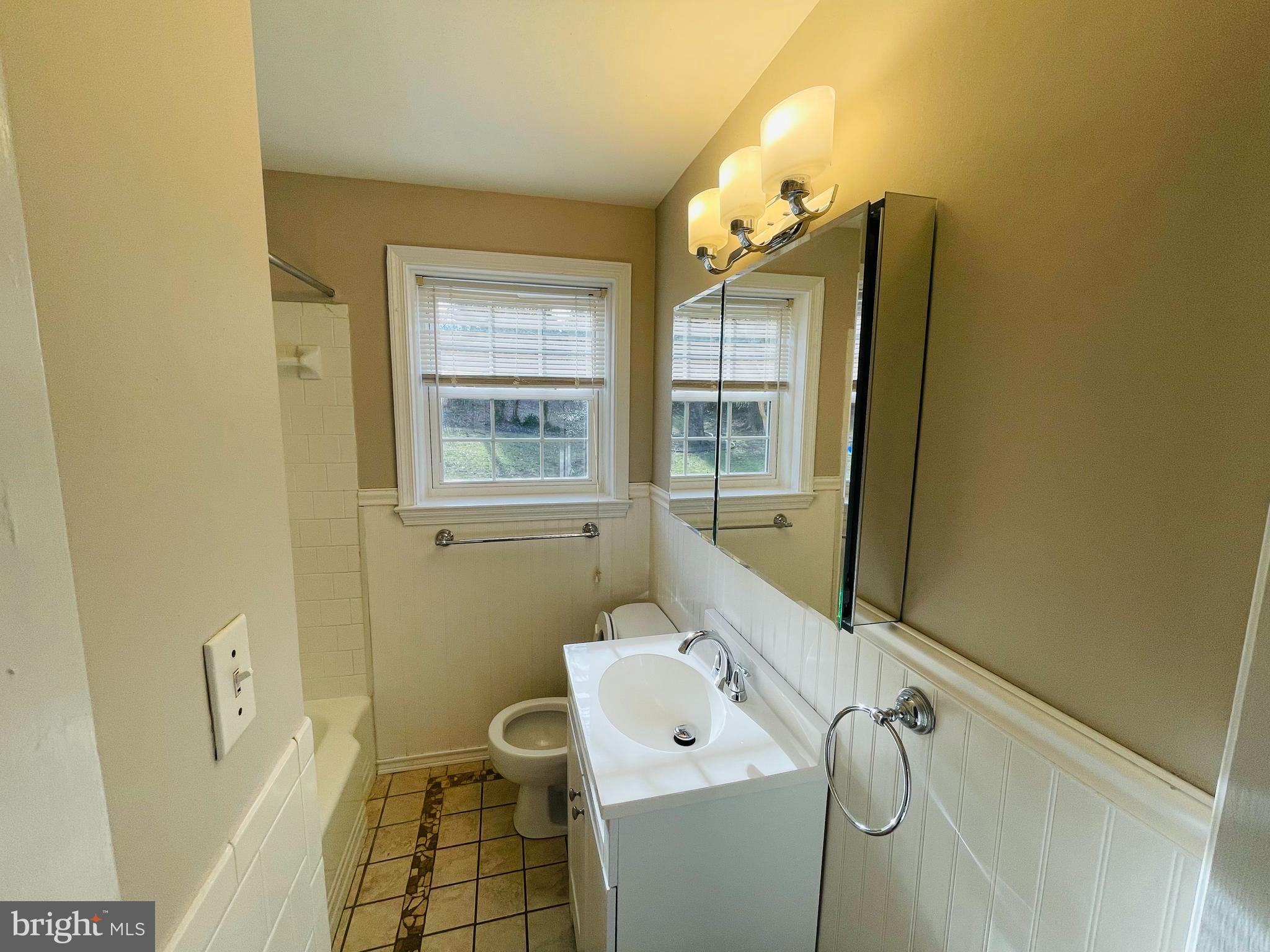 BRIDLEWOOD - Residential Lease