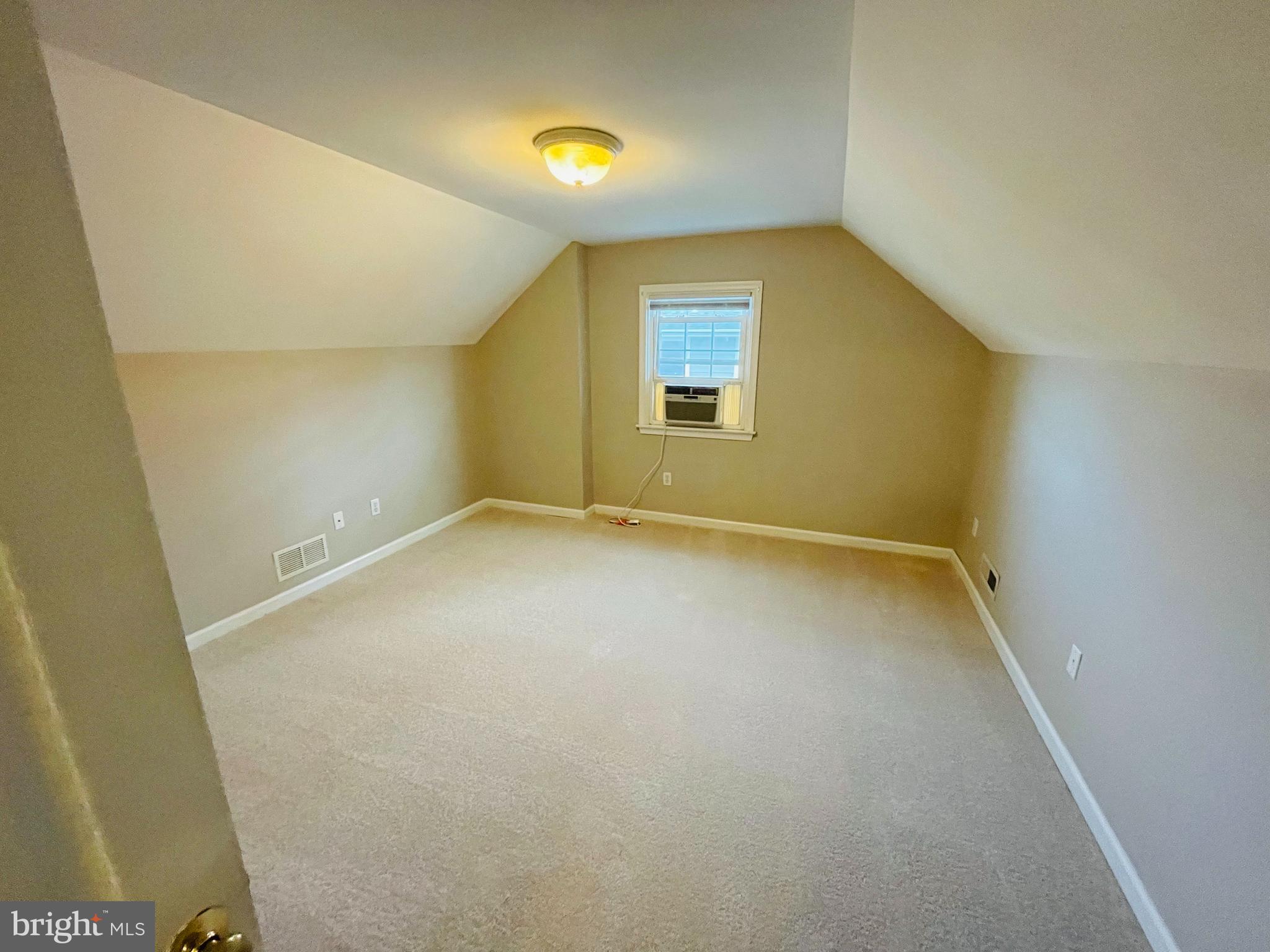 BRIDLEWOOD - Residential Lease