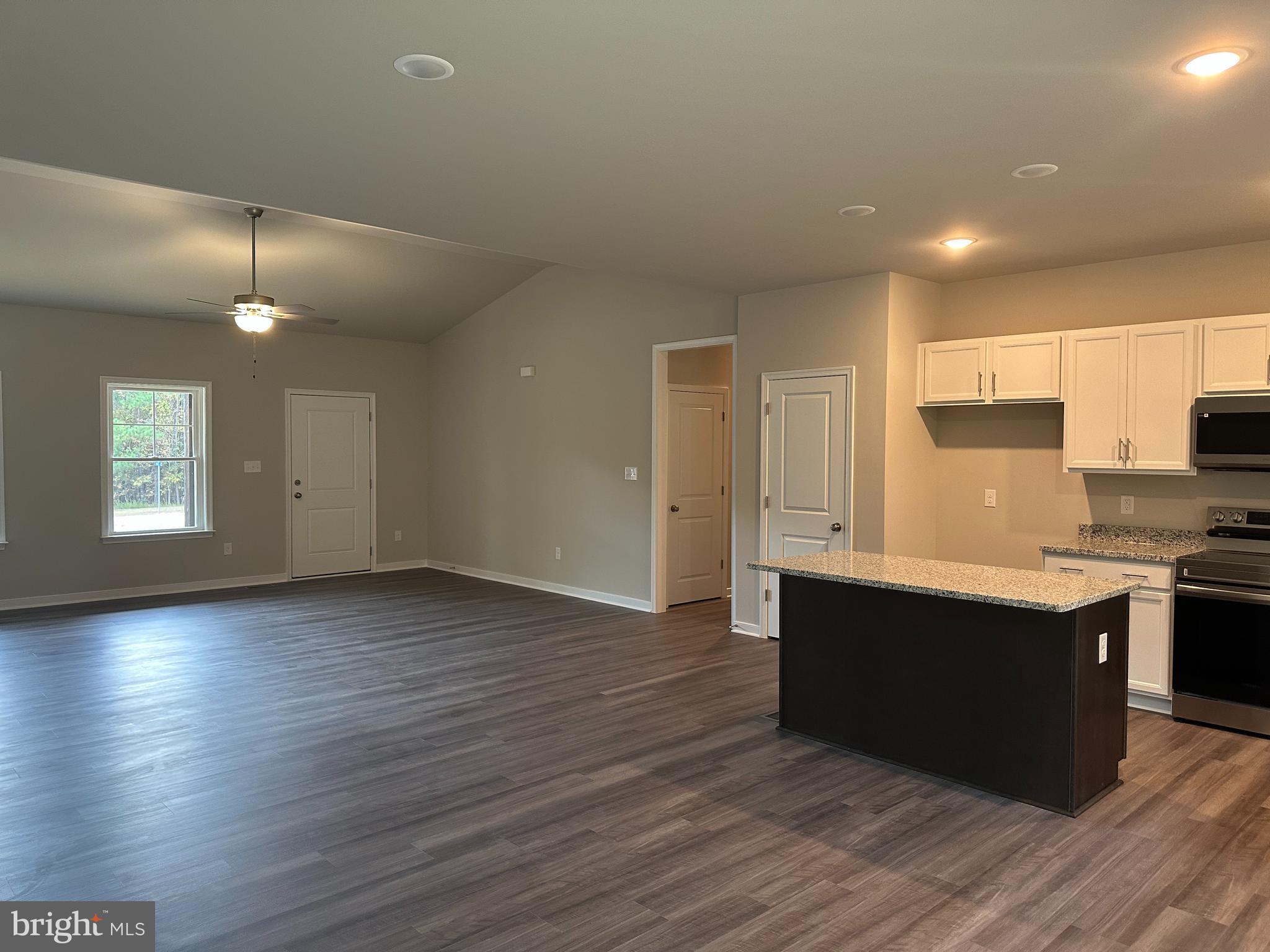 THE WATERS AT LAKE ANNA - Residential Lease