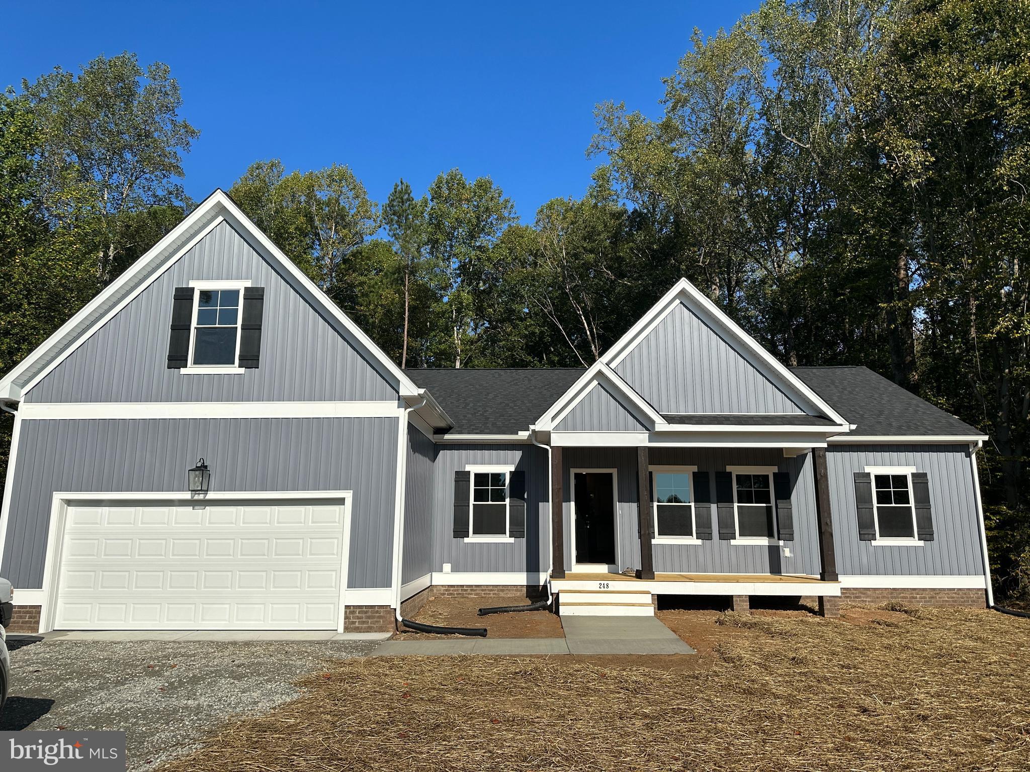 THE WATERS AT LAKE ANNA - Residential Lease