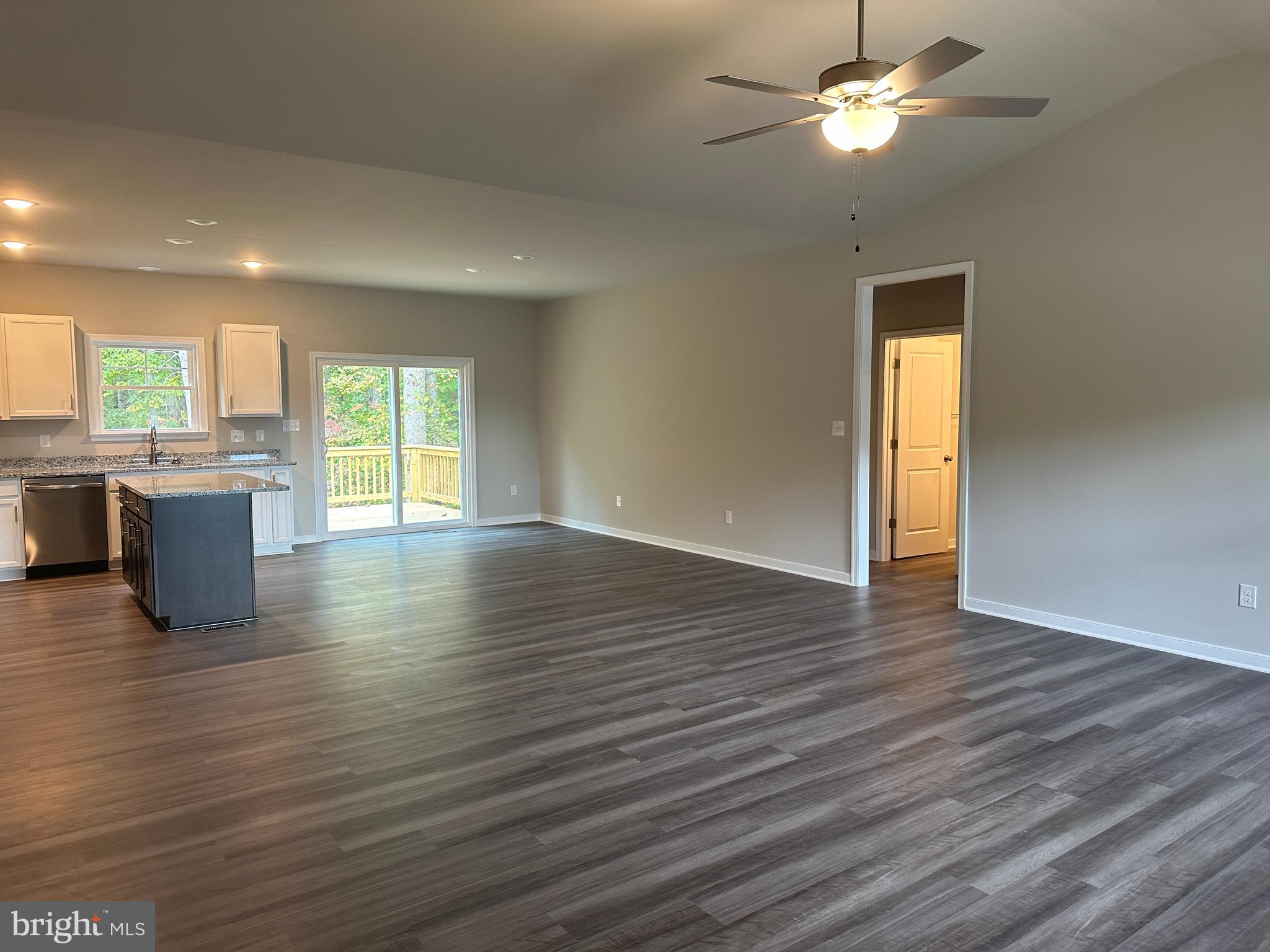 THE WATERS AT LAKE ANNA - Residential Lease