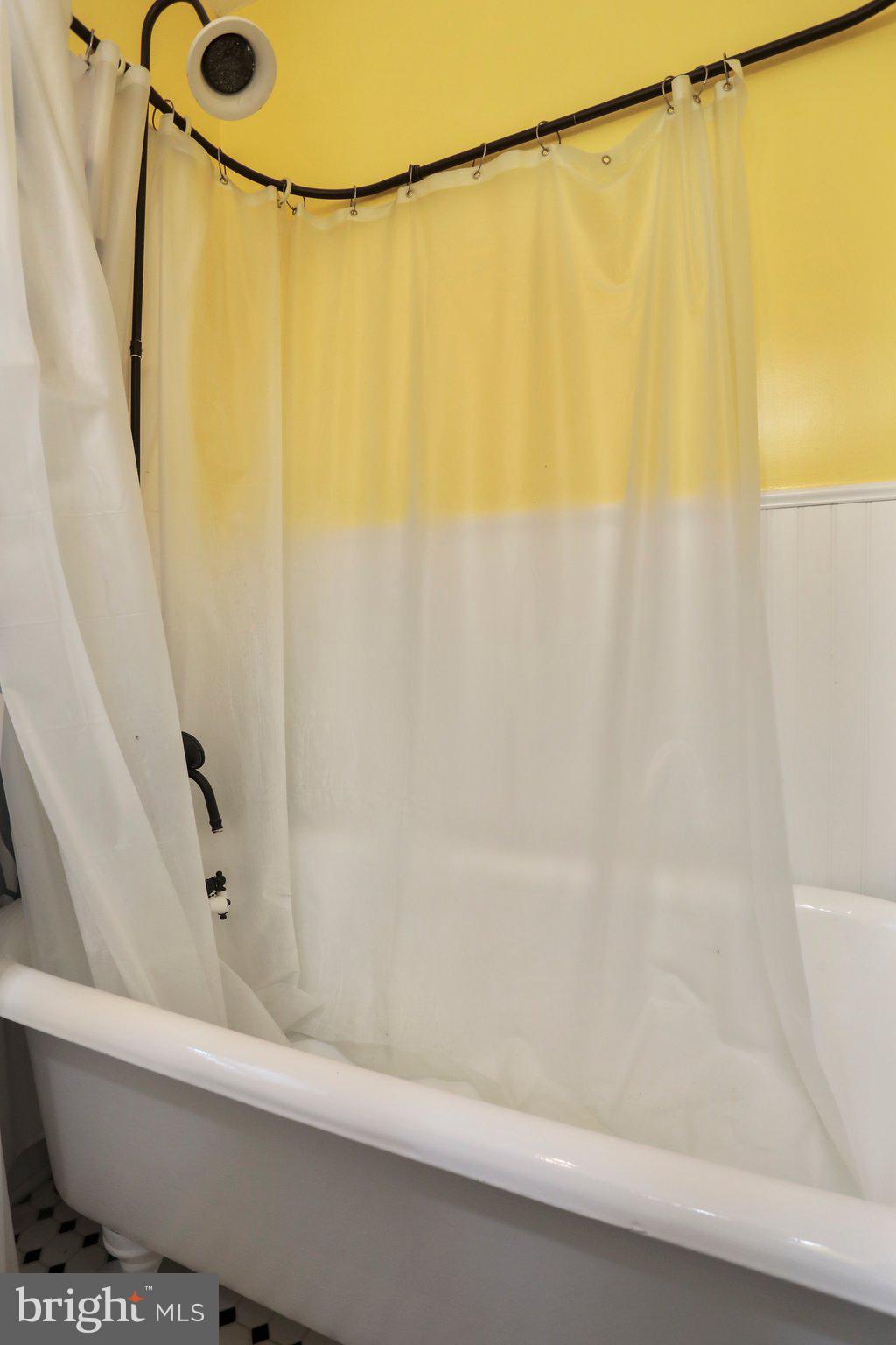 DOWNTOWN FREDERICK - Residential