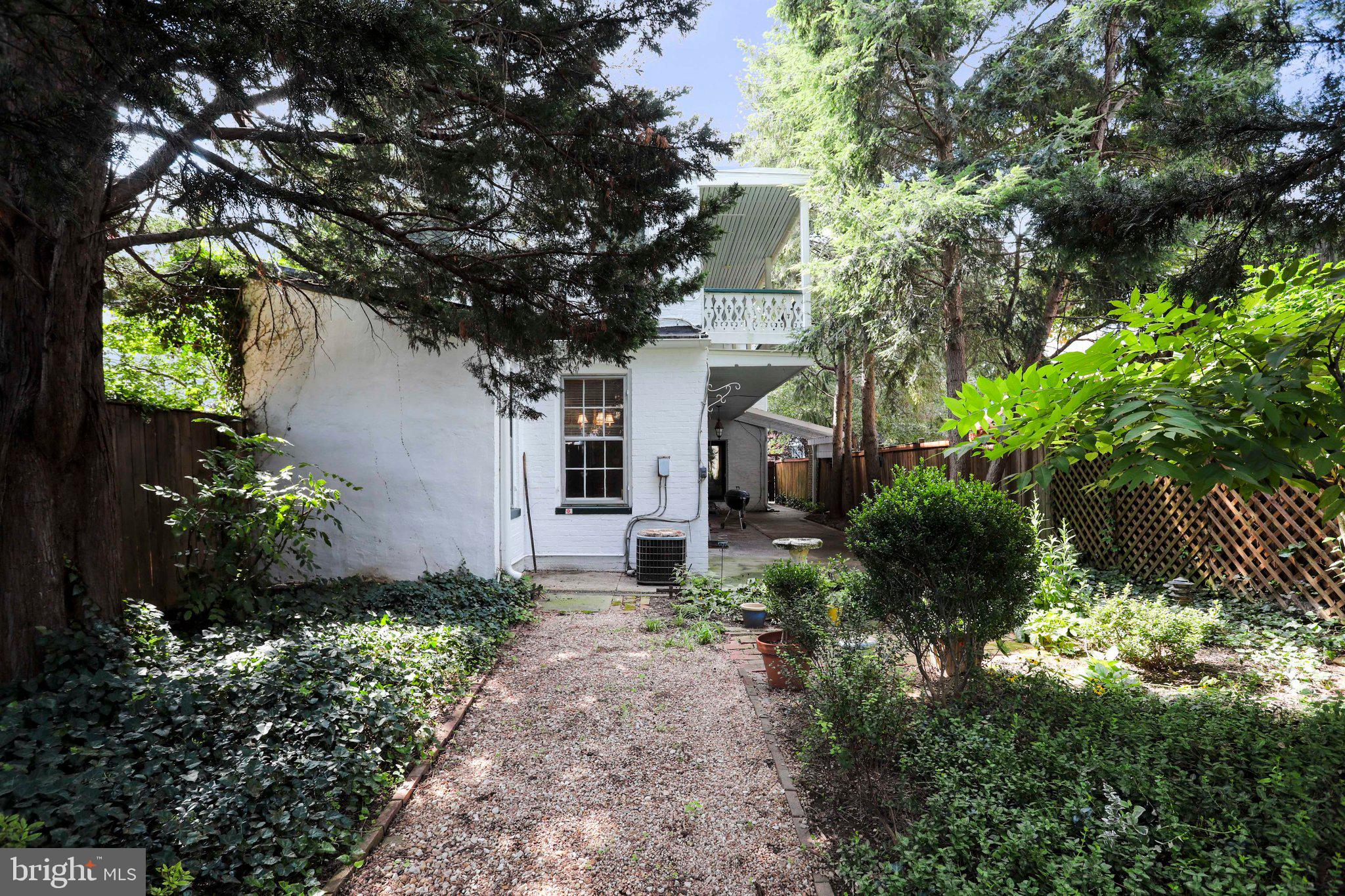 DOWNTOWN FREDERICK - Residential