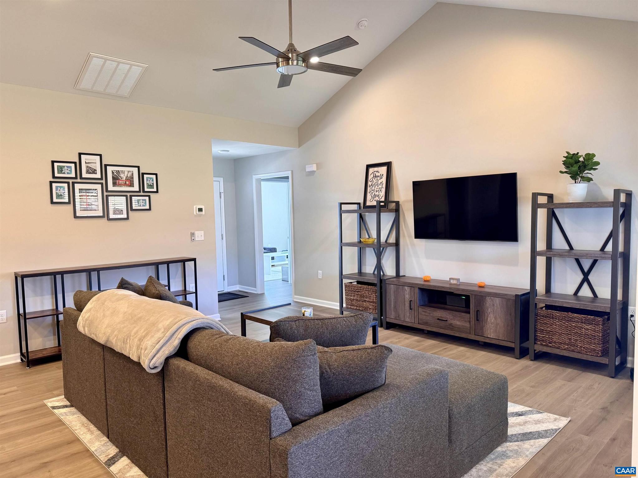 ANA MARIE ESTATES - Residential