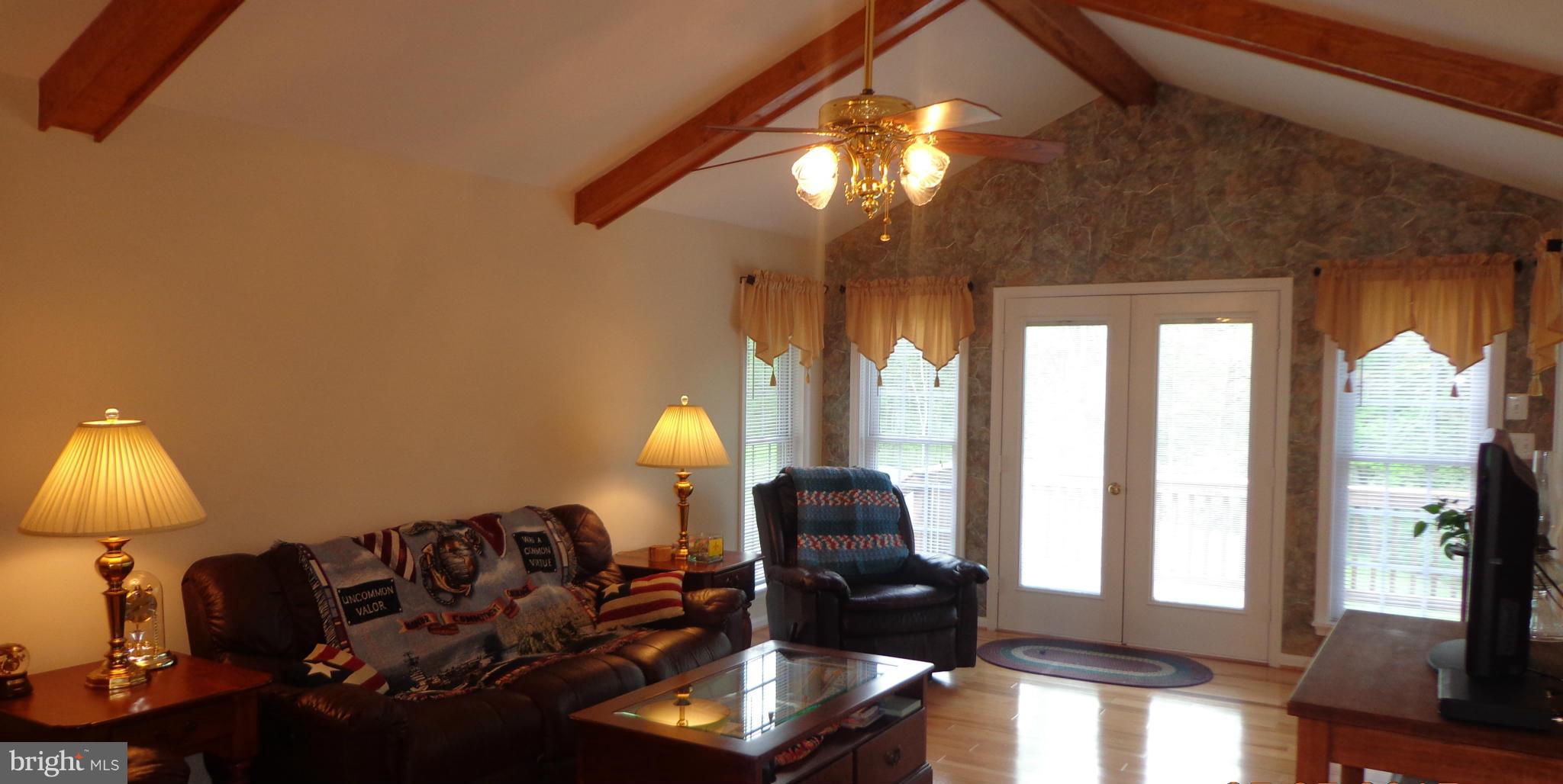 KAVANAUGH MEADS - Residential