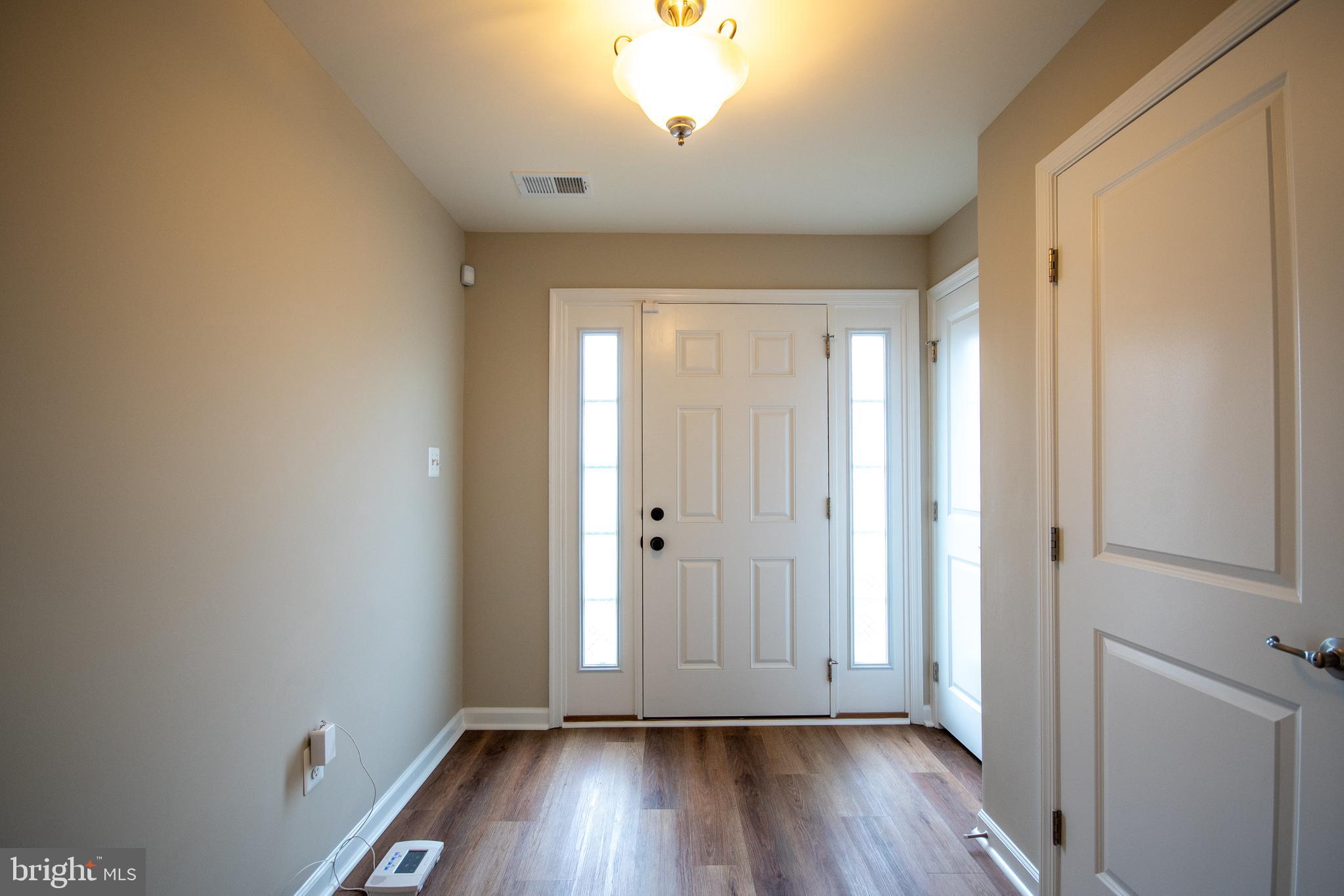 VIRGINIA MANOR TOWNHOMES - Residential Lease