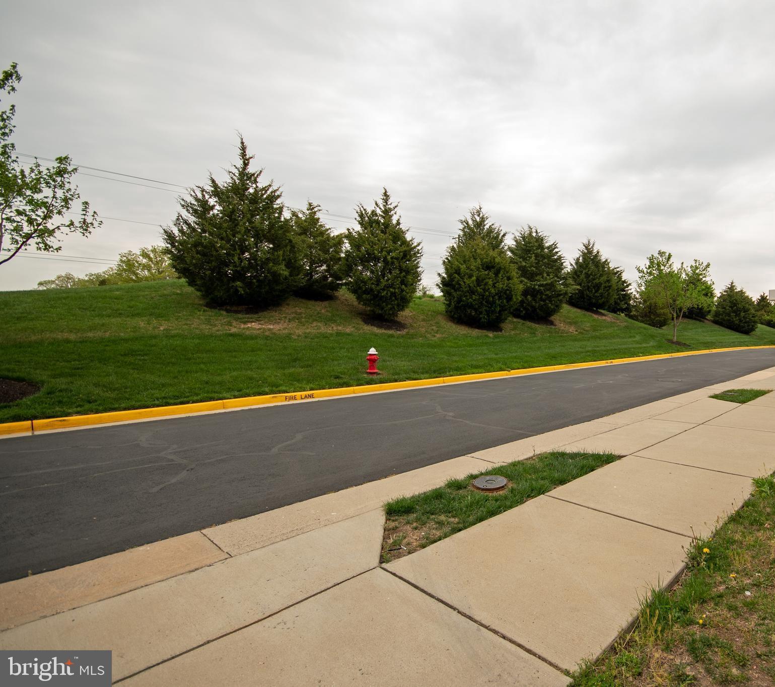 VIRGINIA MANOR TOWNHOMES - Residential Lease