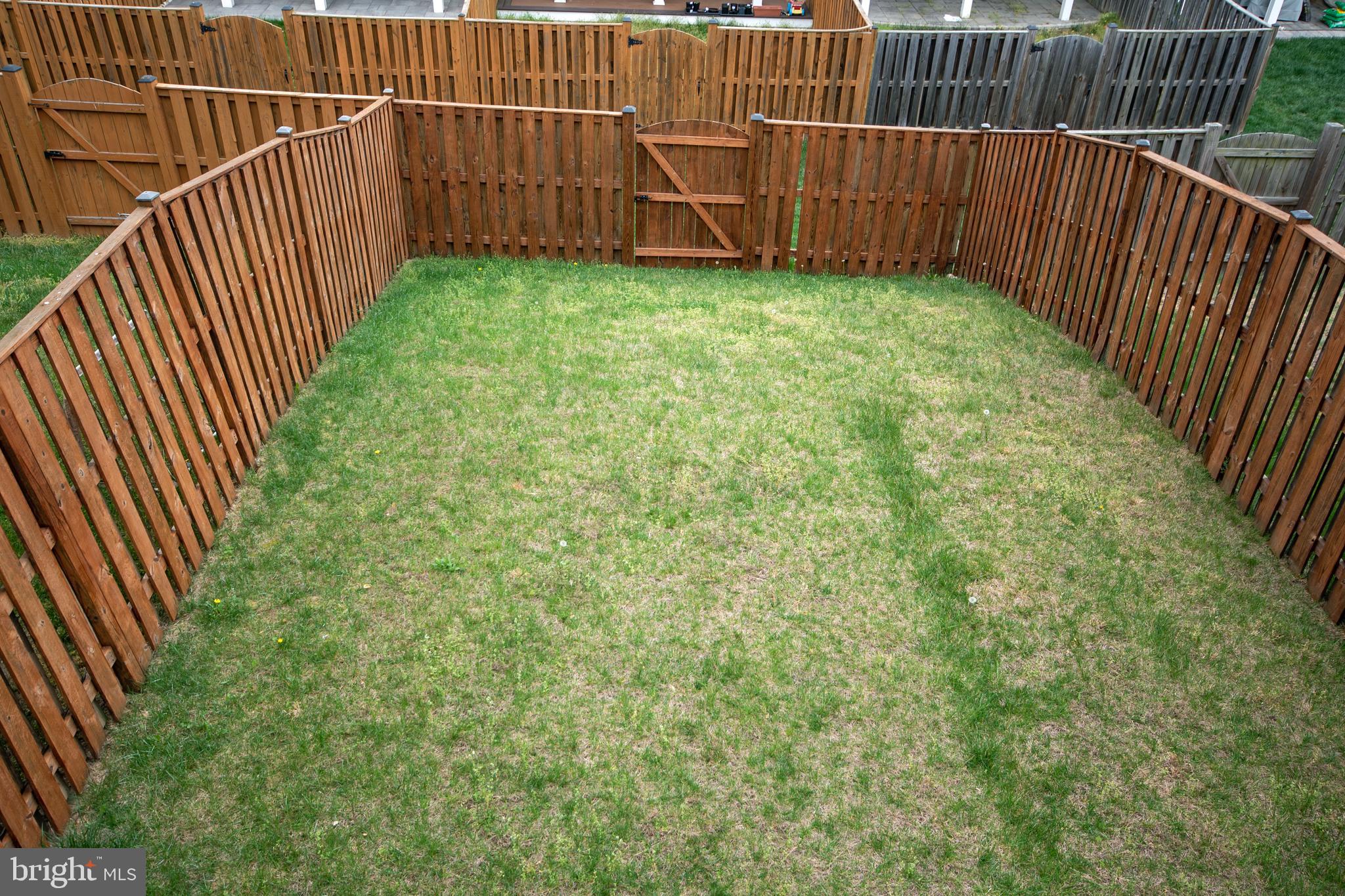 VIRGINIA MANOR TOWNHOMES - Residential Lease