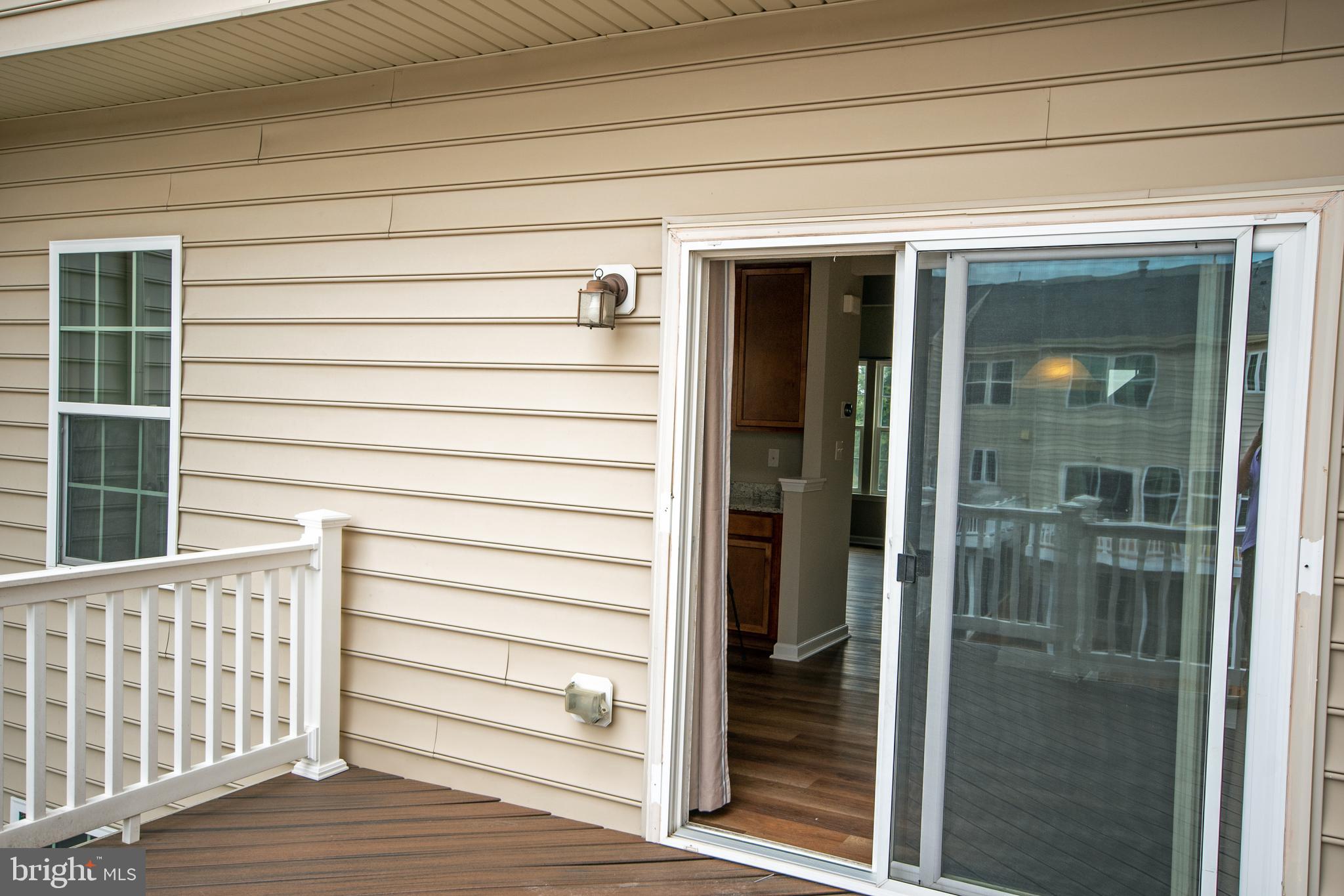 VIRGINIA MANOR TOWNHOMES - Residential Lease