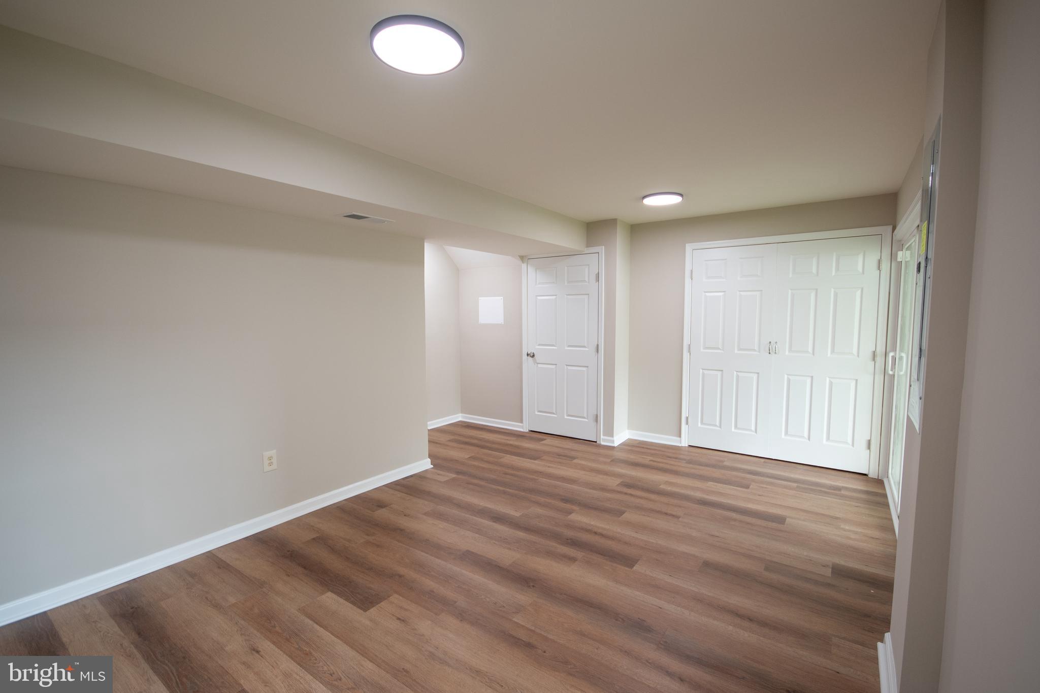 VIRGINIA MANOR TOWNHOMES - Residential Lease