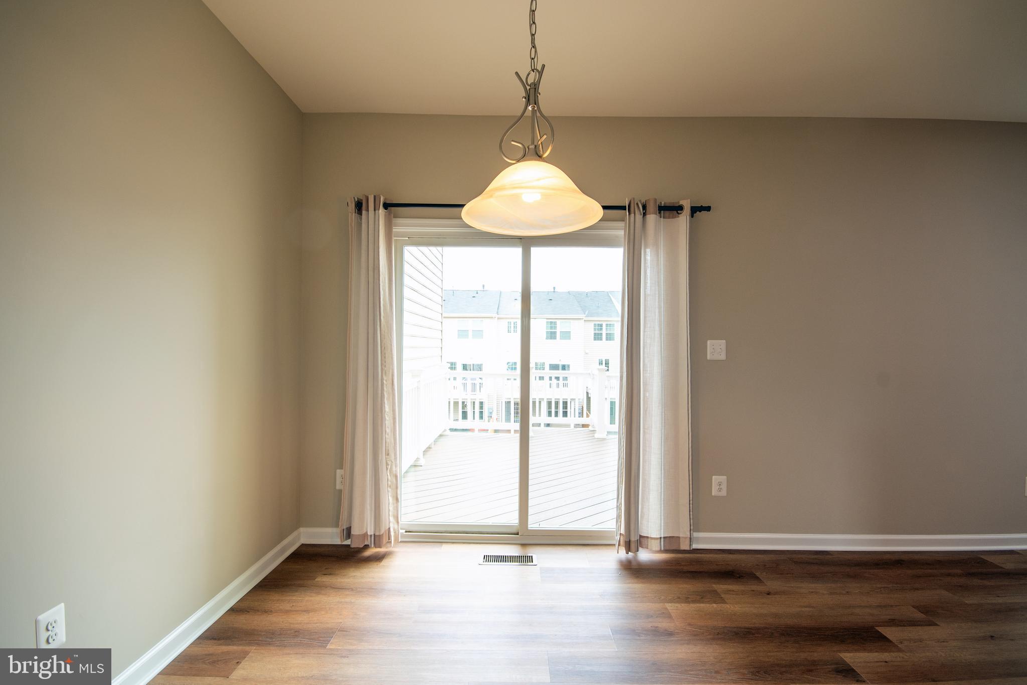 VIRGINIA MANOR TOWNHOMES - Residential Lease