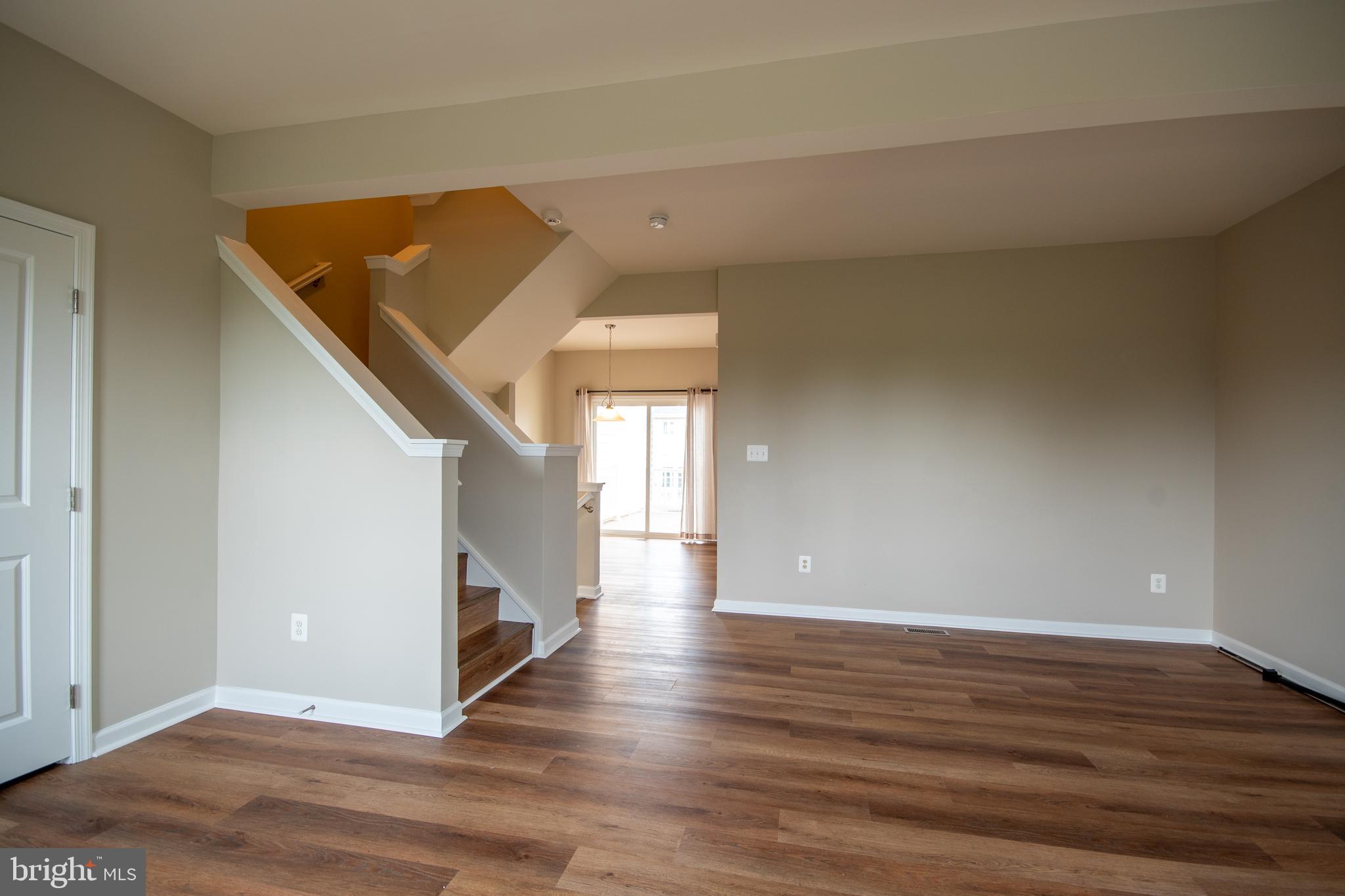 VIRGINIA MANOR TOWNHOMES - Residential Lease