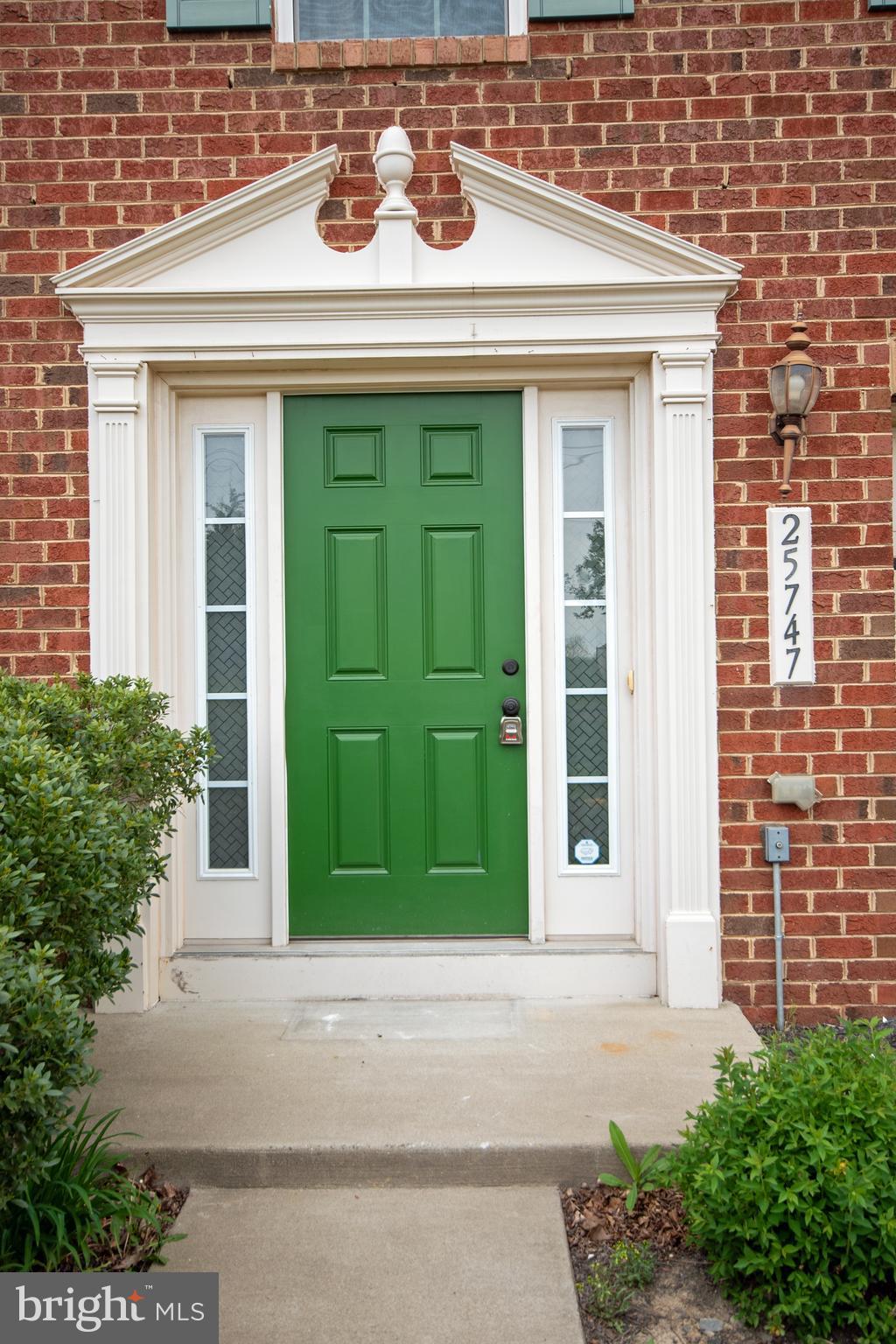 VIRGINIA MANOR TOWNHOMES - Residential Lease